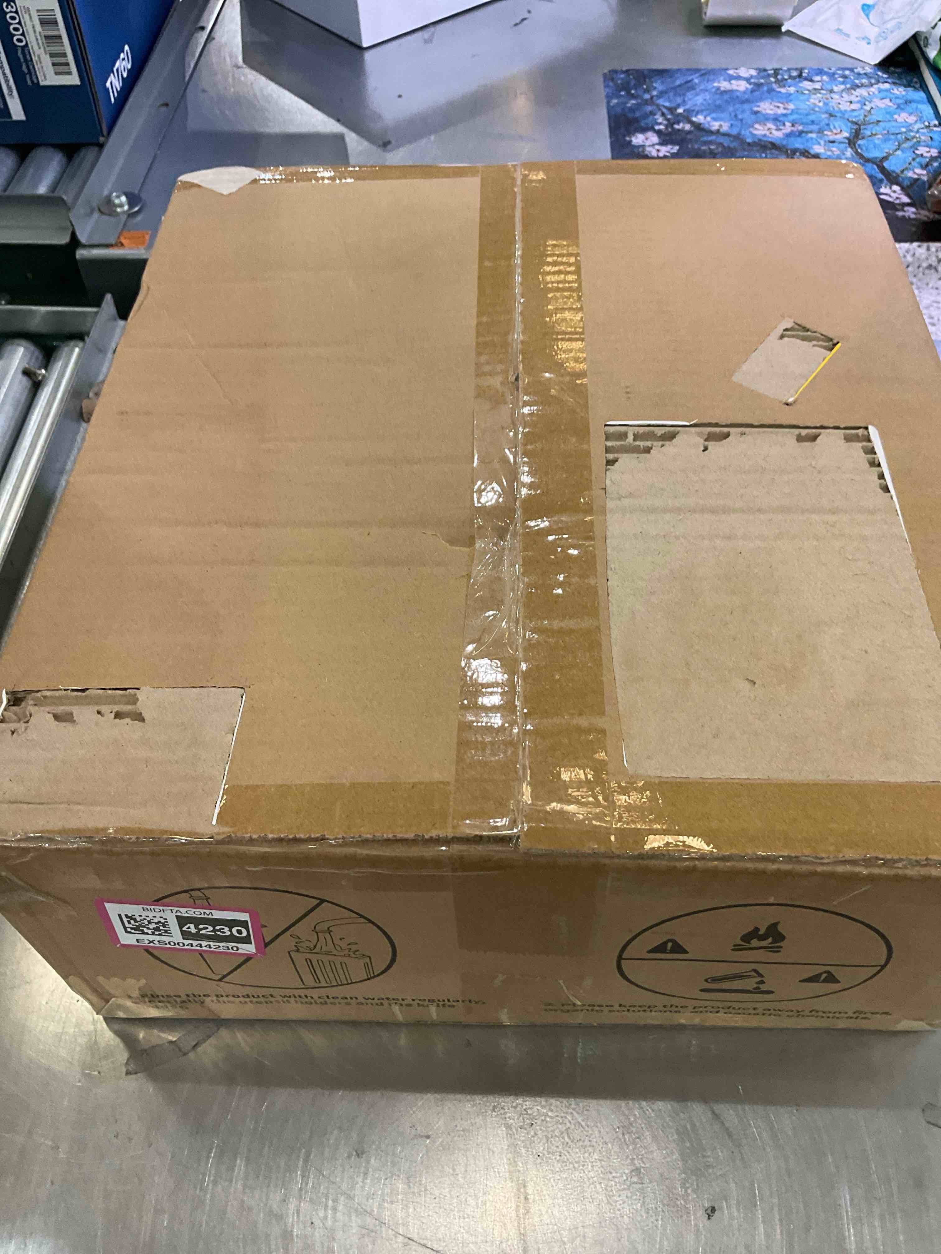 https://s3.amazonaws.com/lotting-images-prod/BargainHunt/EXS00444230_1710182023027.jpeg