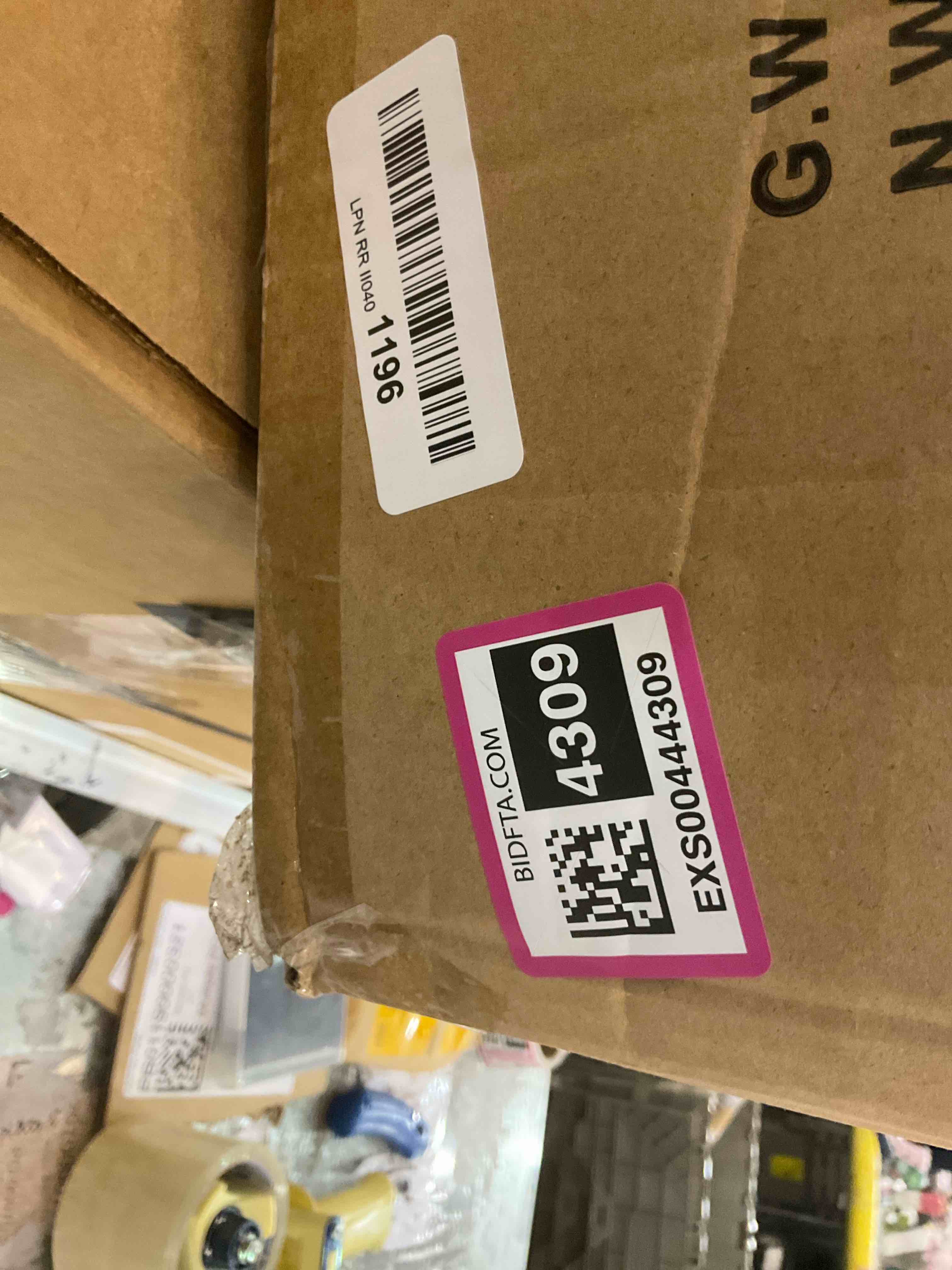 https://s3.amazonaws.com/lotting-images-prod/BargainHunt/EXS00444309_1710254638670.jpeg
