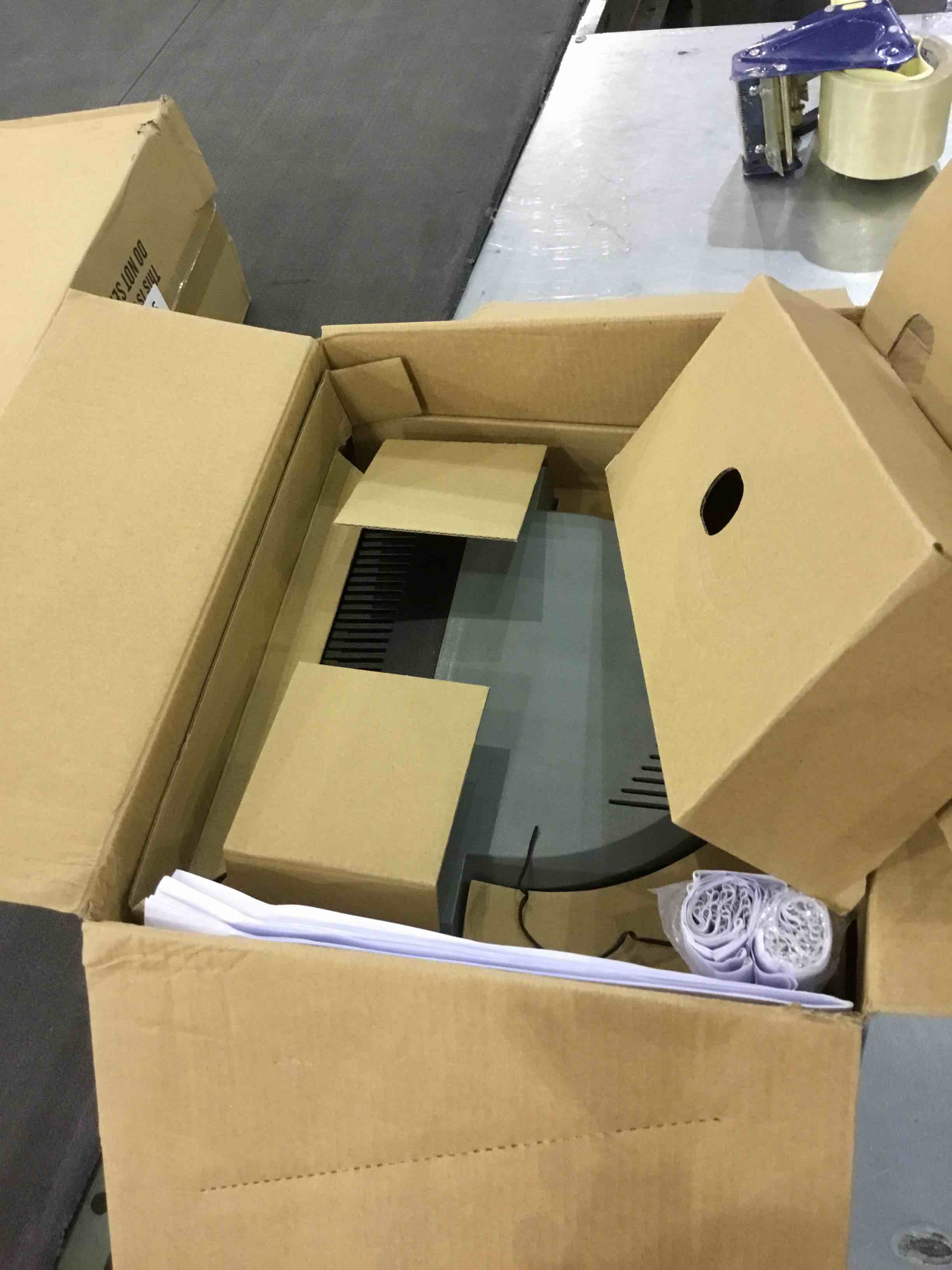 https://s3.amazonaws.com/lotting-images-prod/BargainHunt/EXS00444389_1712752702592.jpeg