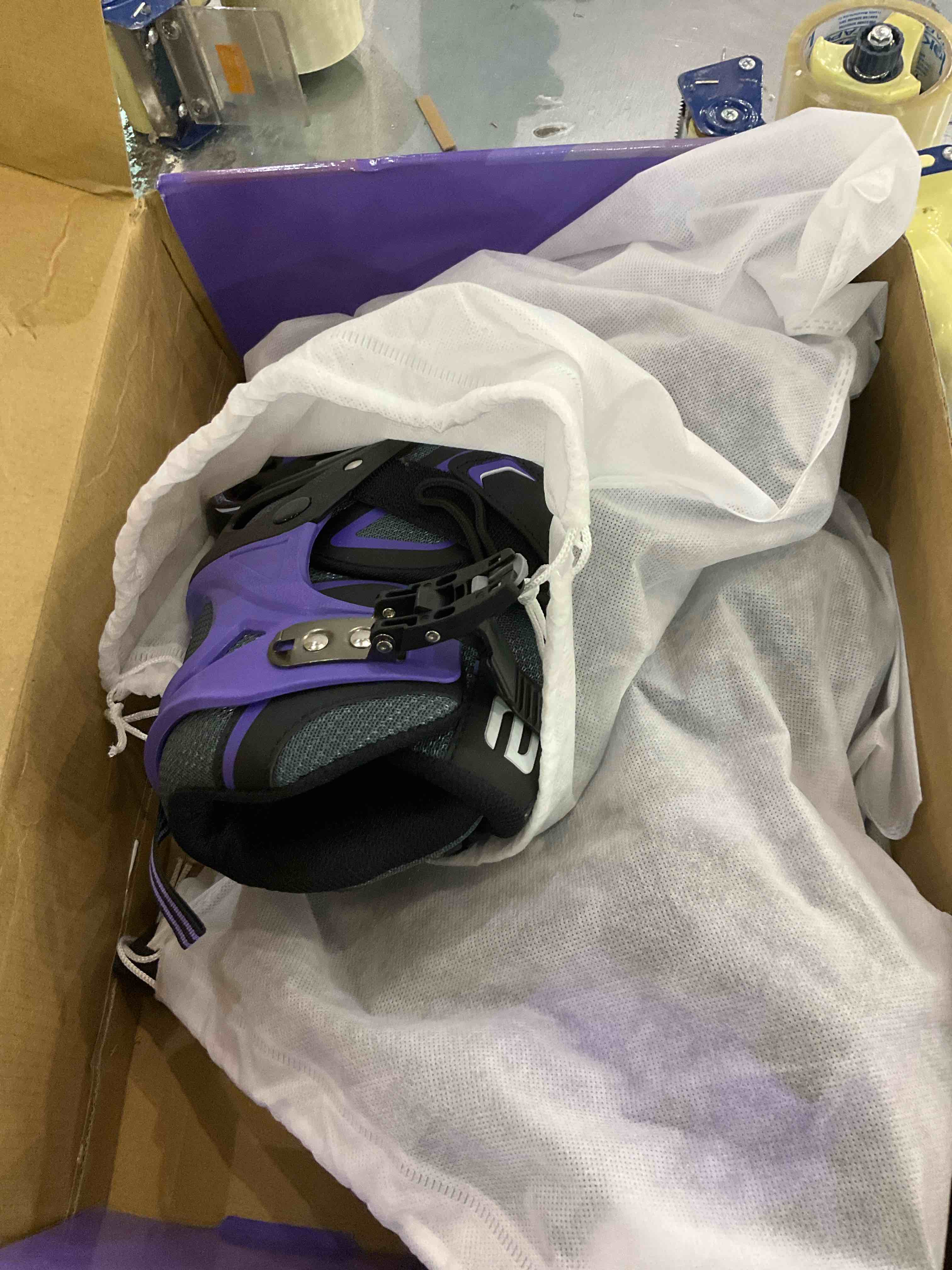 https://s3.amazonaws.com/lotting-images-prod/BargainHunt/EXS00444752_1710512732987.jpeg