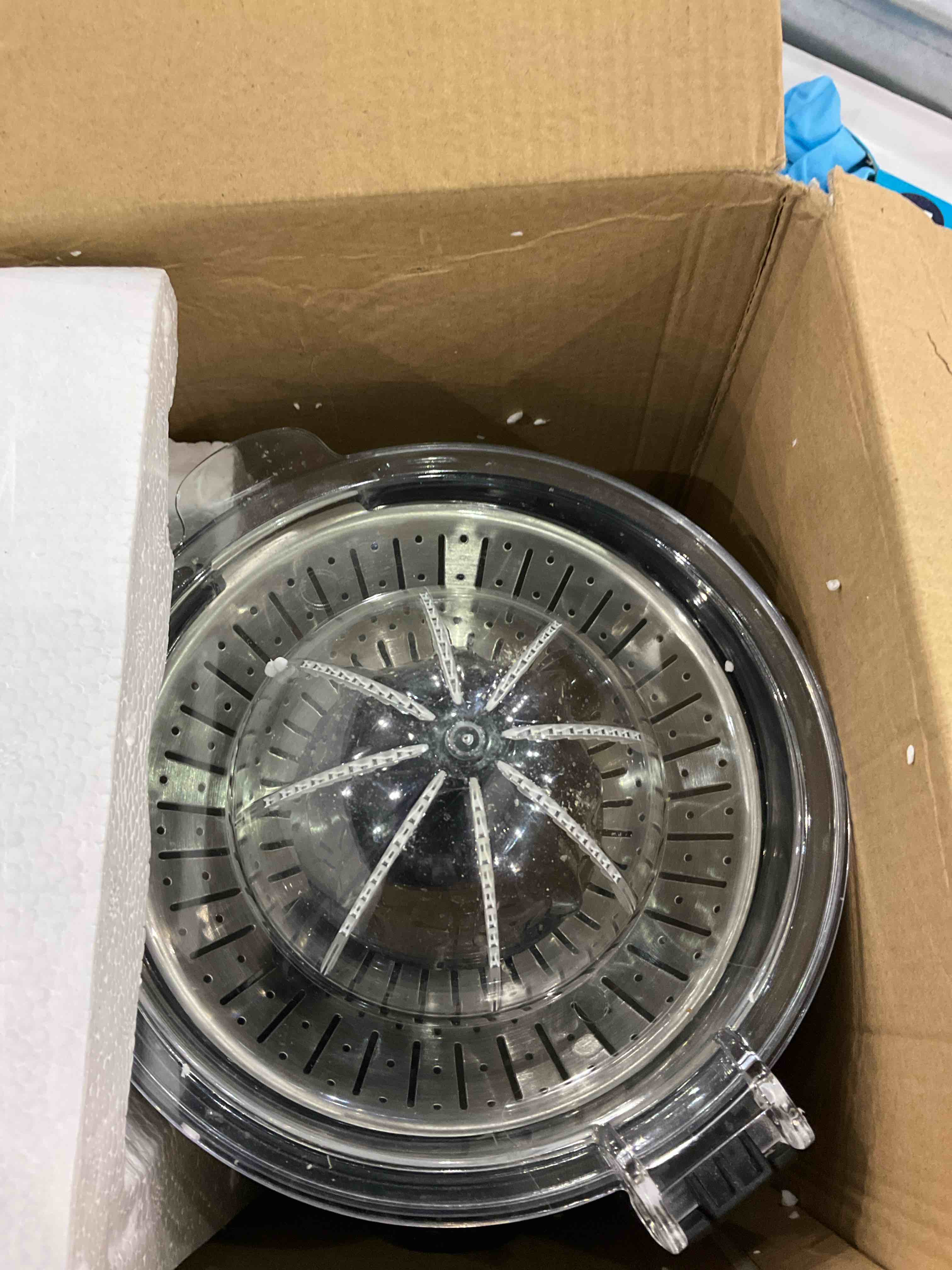 https://s3.amazonaws.com/lotting-images-prod/BargainHunt/EXS00444799_1710850720912.jpeg