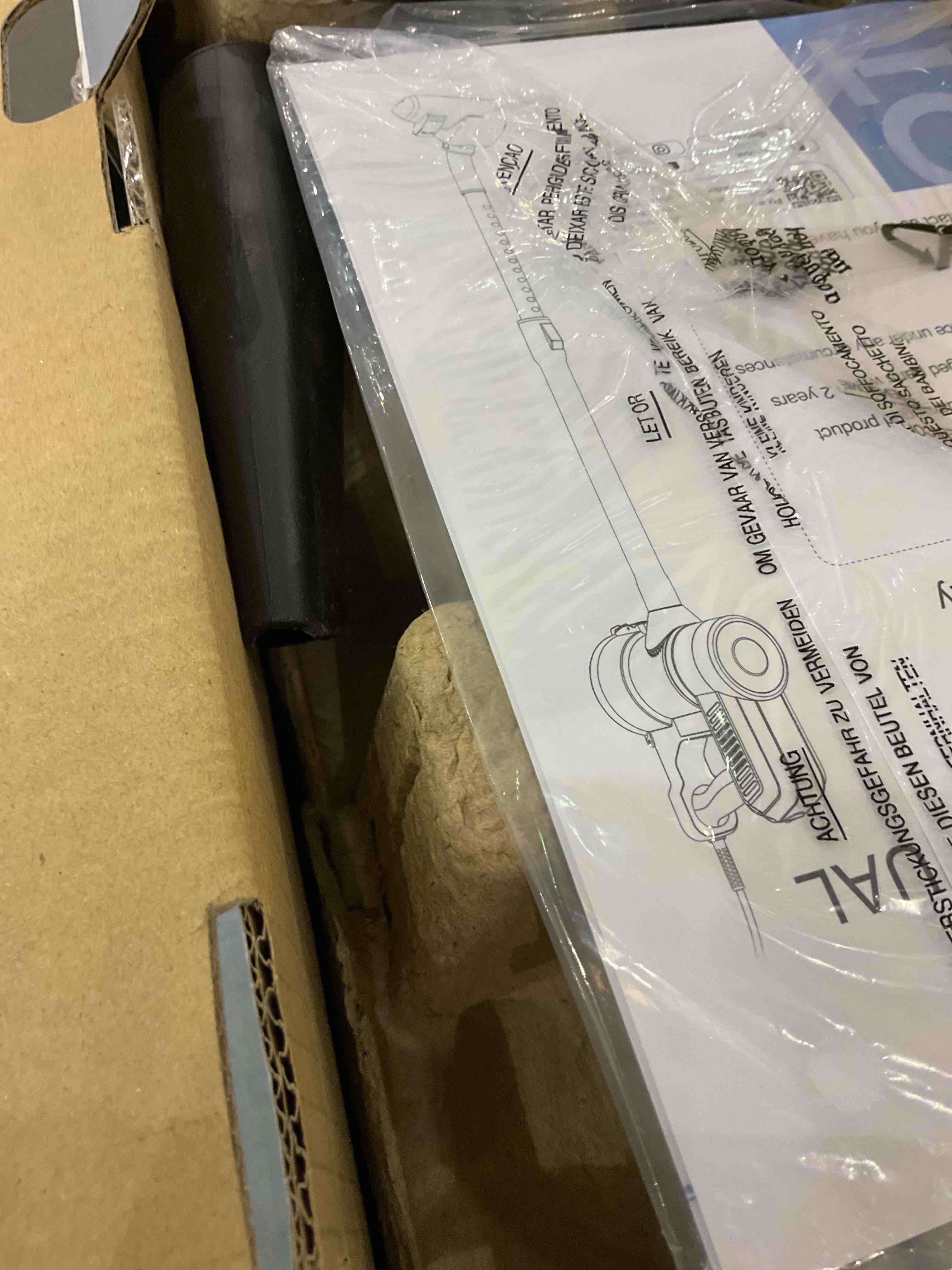 https://s3.amazonaws.com/lotting-images-prod/BargainHunt/EXS00445170_1709669558437.jpeg
