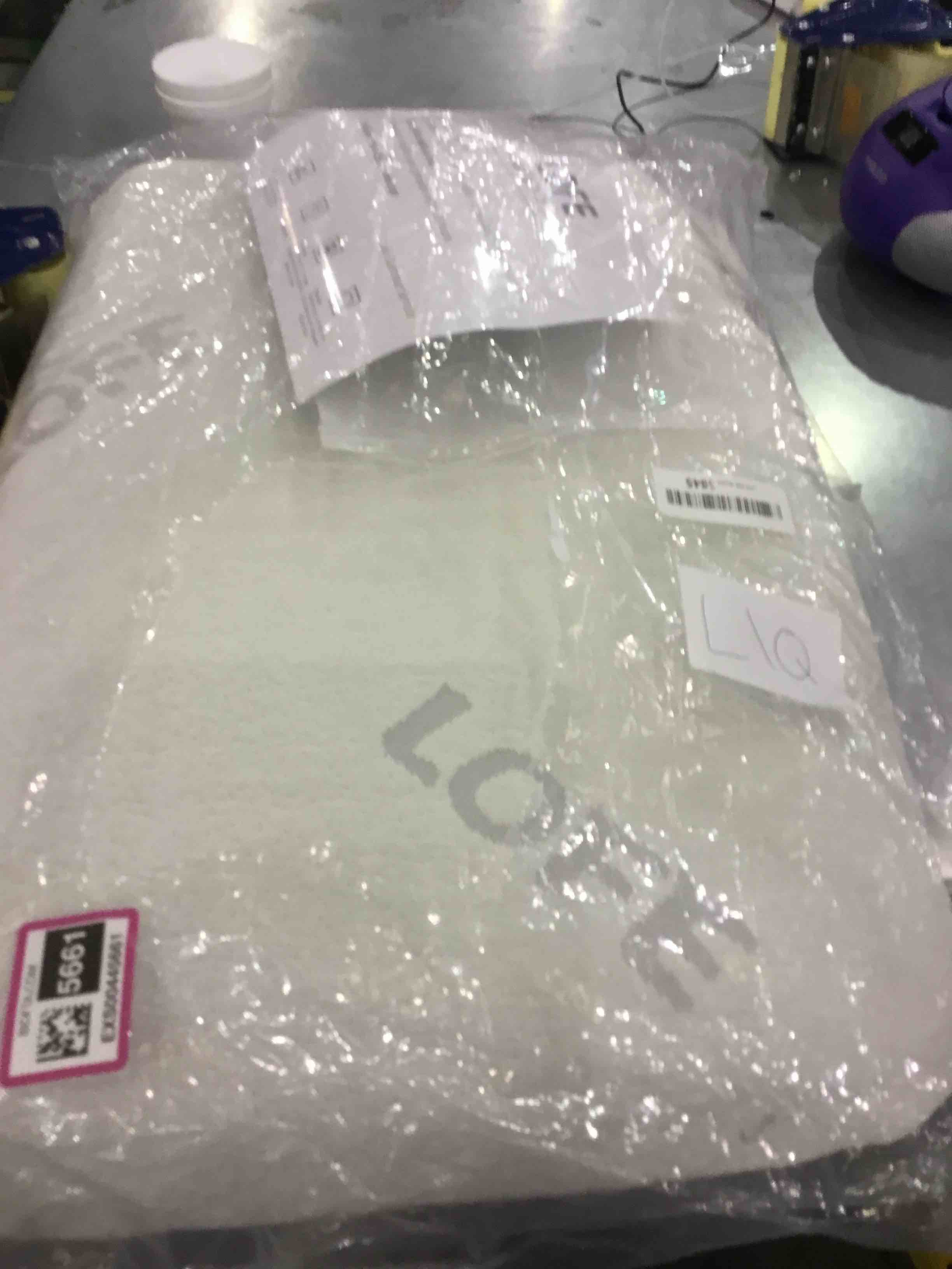 https://s3.amazonaws.com/lotting-images-prod/BargainHunt/EXS00445661_1710512801685.jpeg
