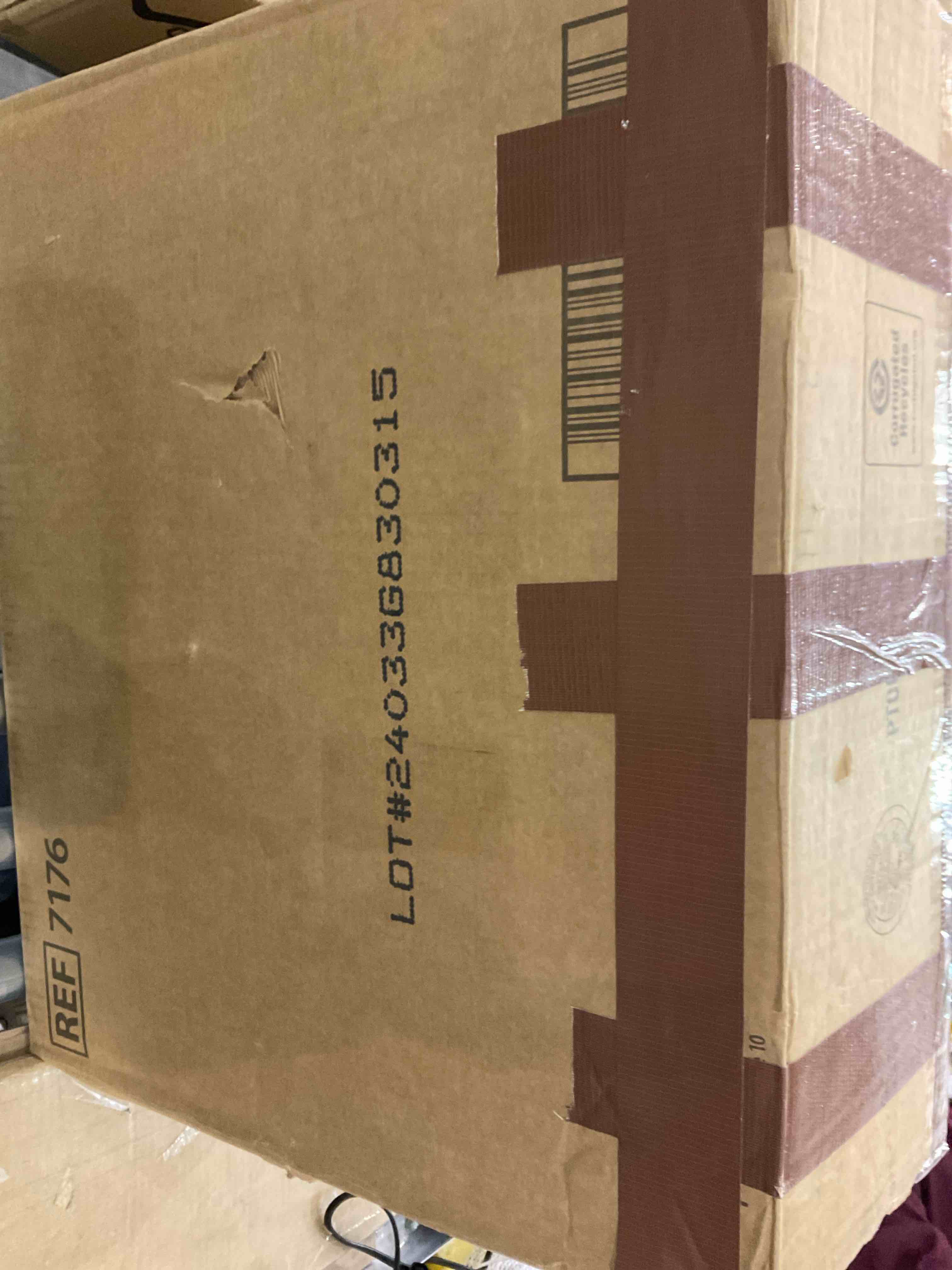 https://s3.amazonaws.com/lotting-images-prod/BargainHunt/EXS00445751_1709668881974.jpeg