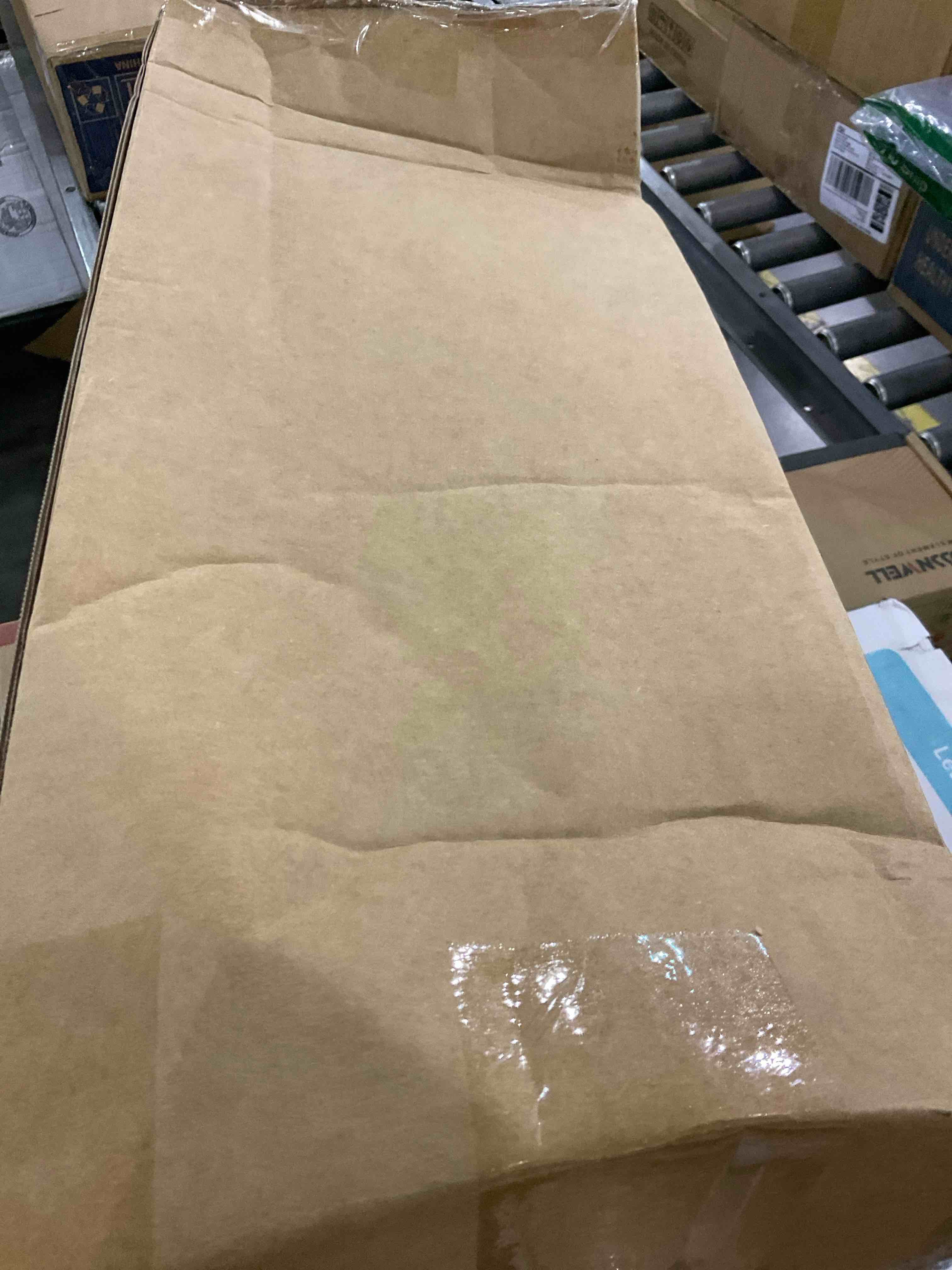 https://s3.amazonaws.com/lotting-images-prod/BargainHunt/EXS00445859_1709728603826.jpeg