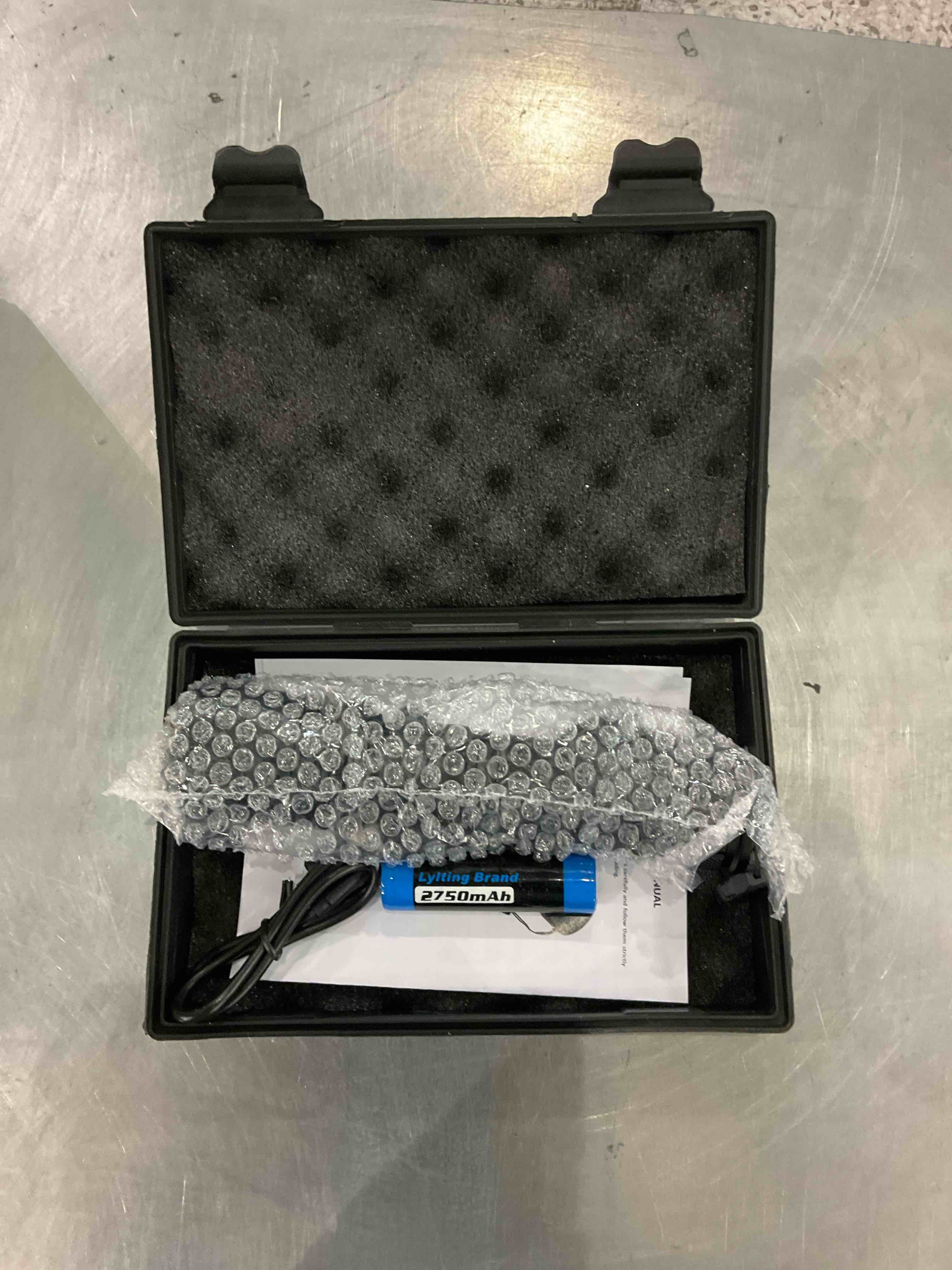 https://s3.amazonaws.com/lotting-images-prod/BargainHunt/EXS00445969_1709909599930.jpeg