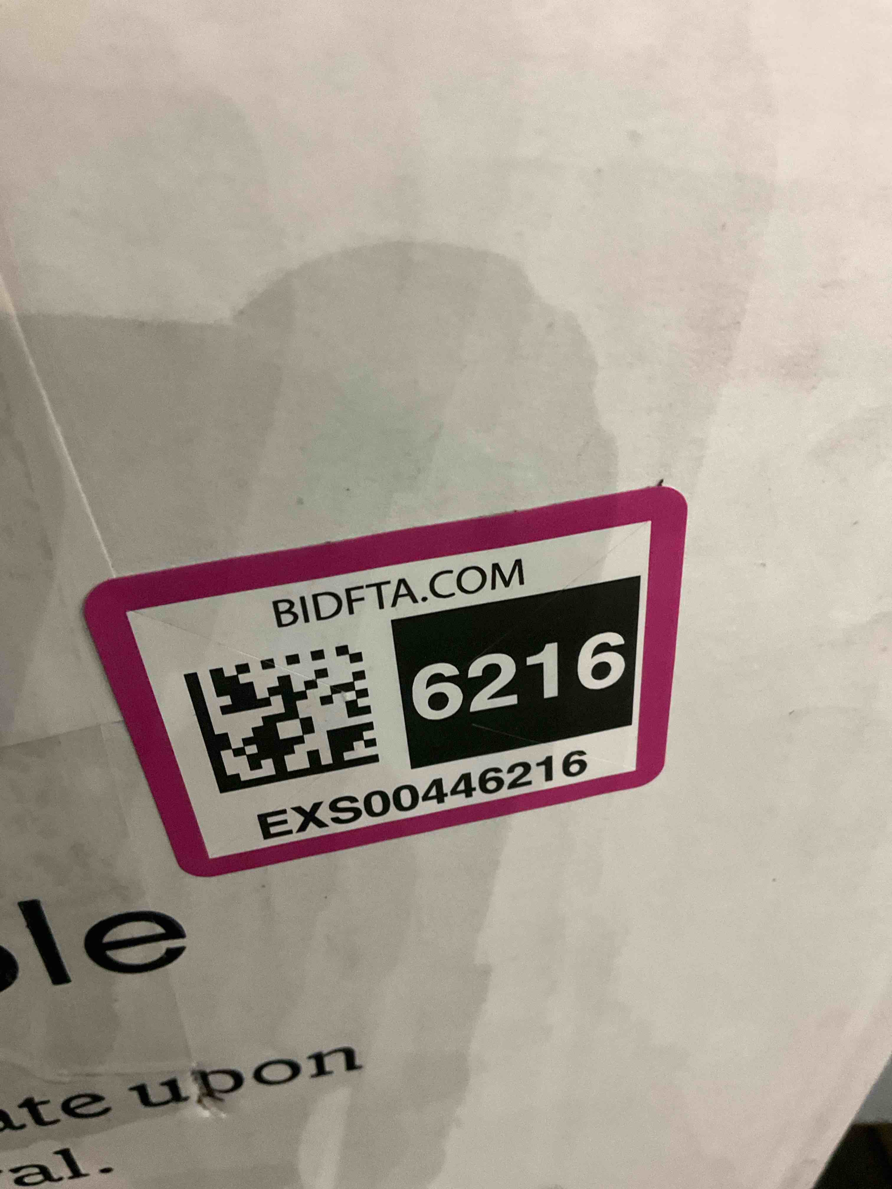https://s3.amazonaws.com/lotting-images-prod/BargainHunt/EXS00446216_1708691757382.jpeg