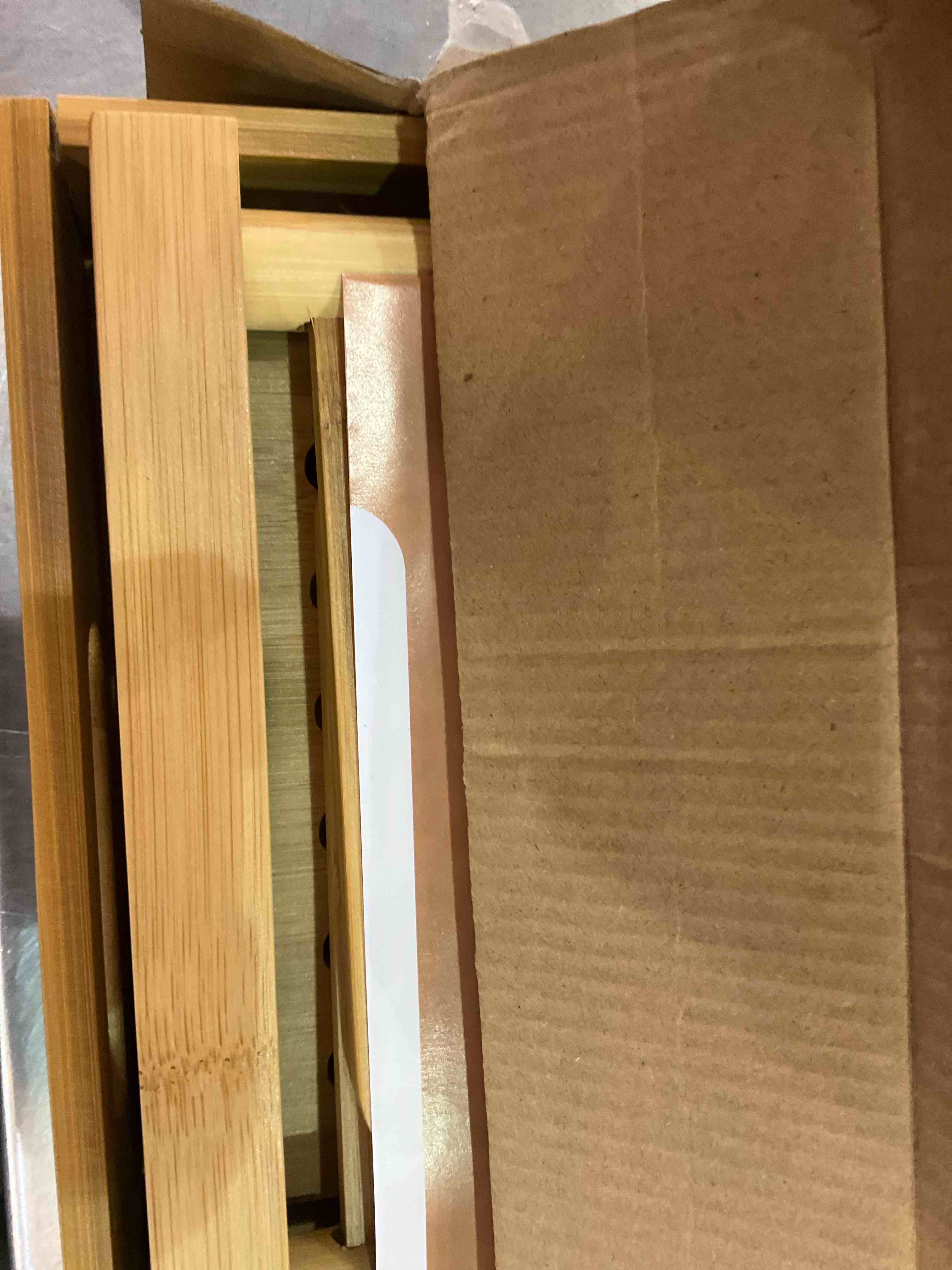 https://s3.amazonaws.com/lotting-images-prod/BargainHunt/EXS00446710_1710252853382.jpeg