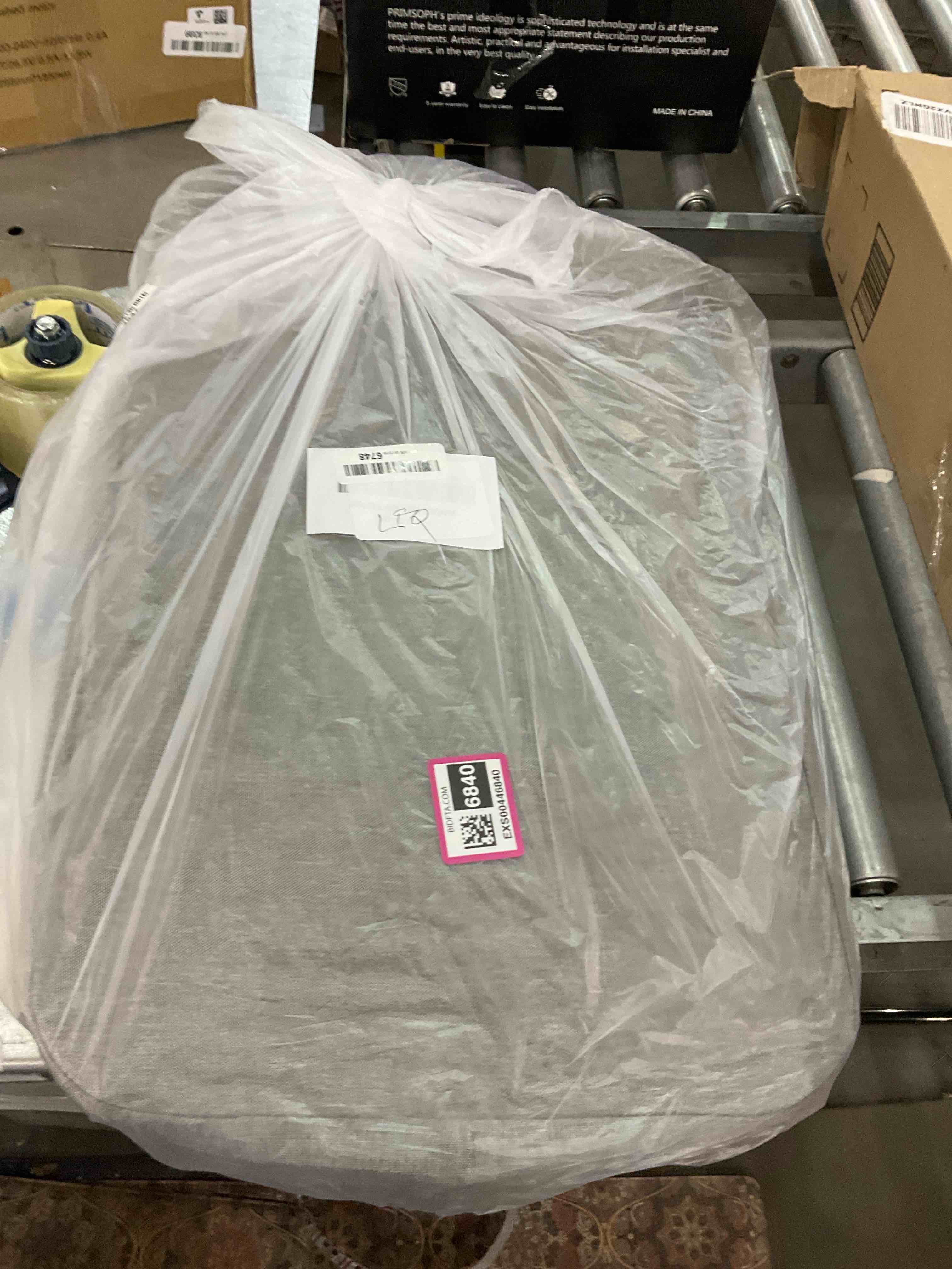 https://s3.amazonaws.com/lotting-images-prod/BargainHunt/EXS00446840_1709913903666.jpeg