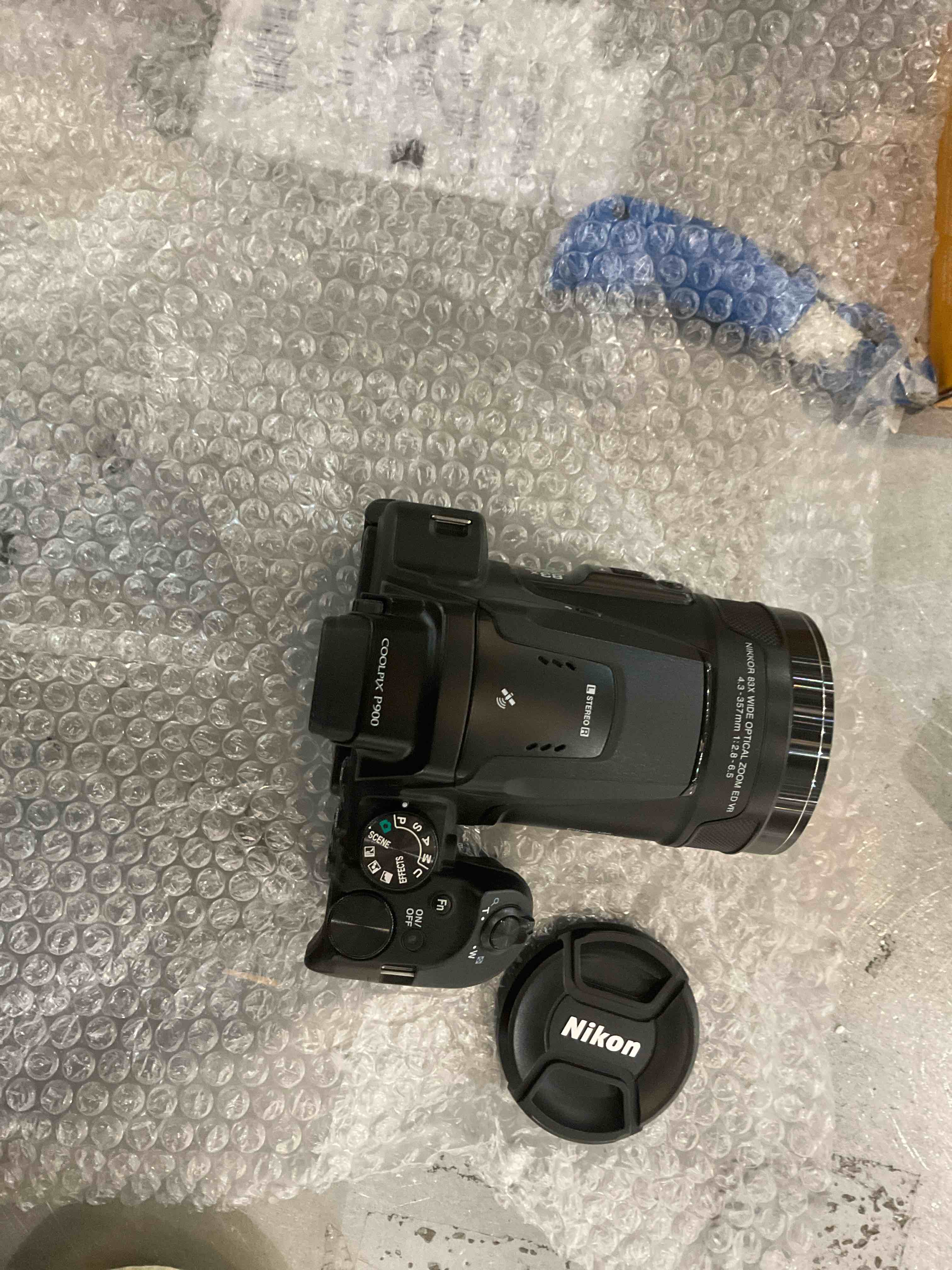 https://s3.amazonaws.com/lotting-images-prod/BargainHunt/EXS00446867_1709919477857.jpeg