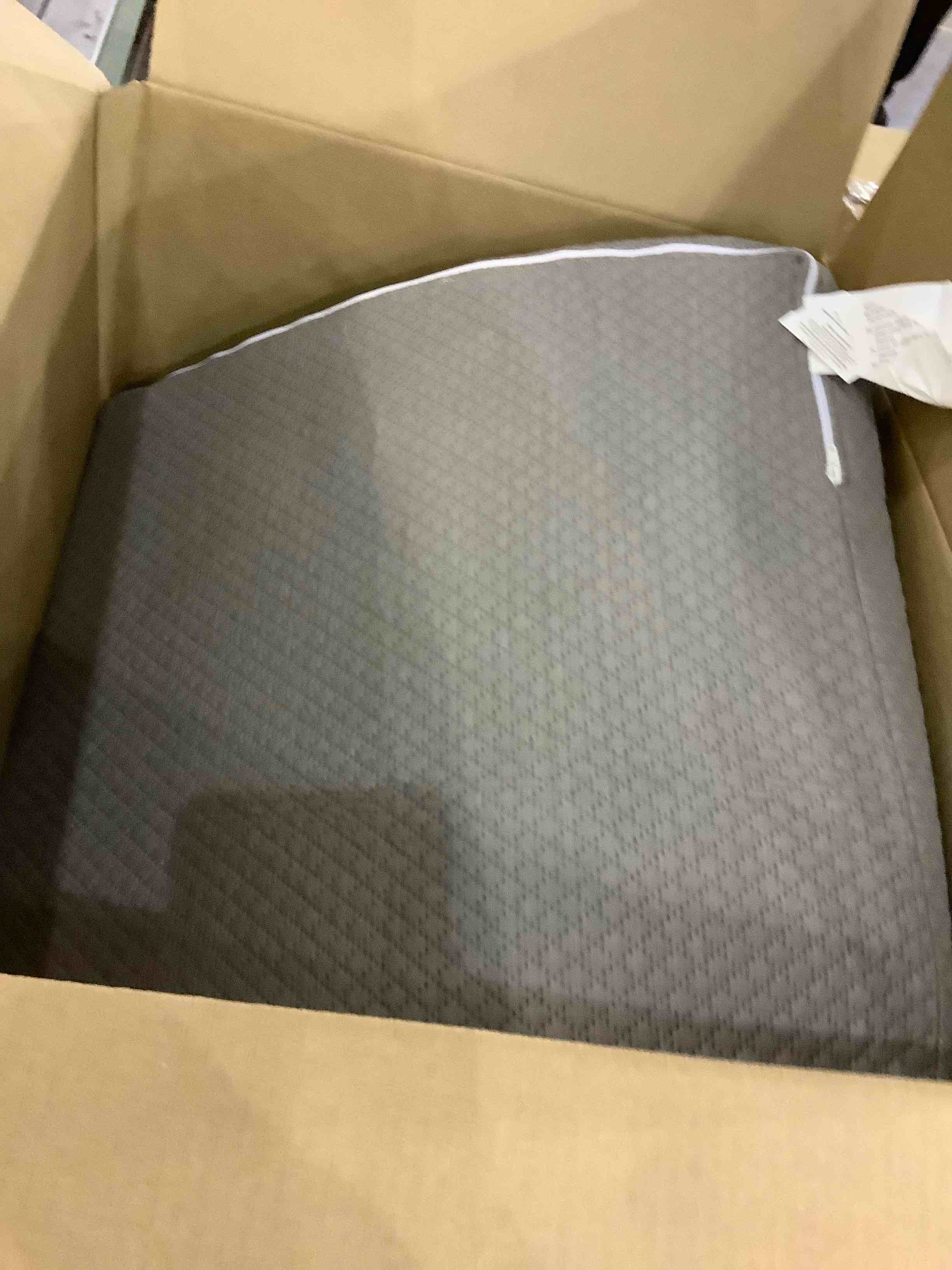 https://s3.amazonaws.com/lotting-images-prod/BargainHunt/EXS00446907_1710245985131.jpeg