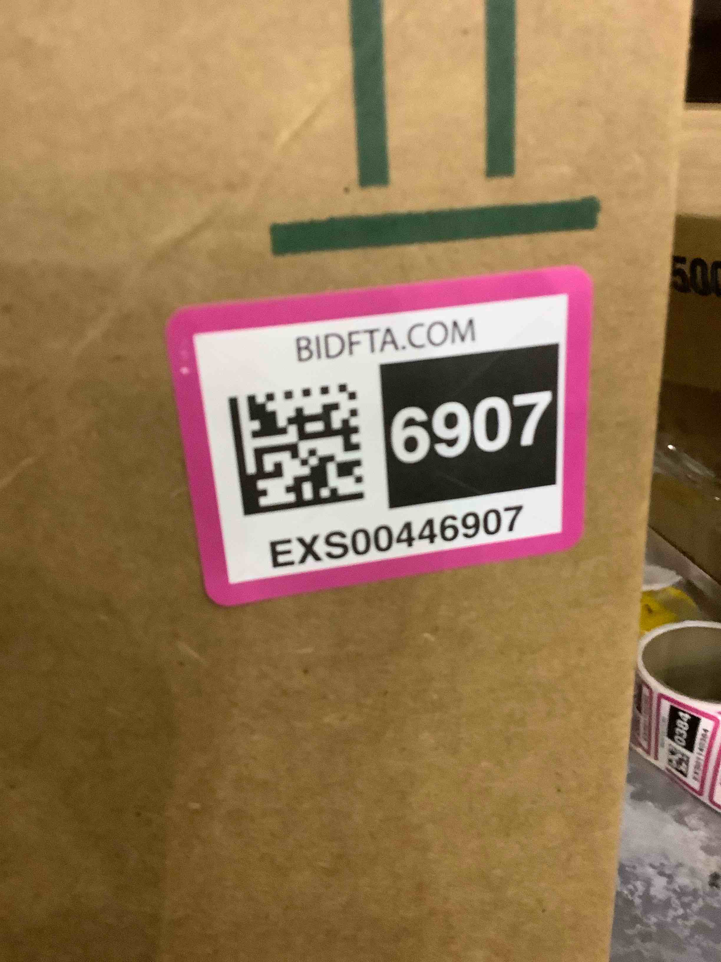 https://s3.amazonaws.com/lotting-images-prod/BargainHunt/EXS00446907_1710246019891.jpeg