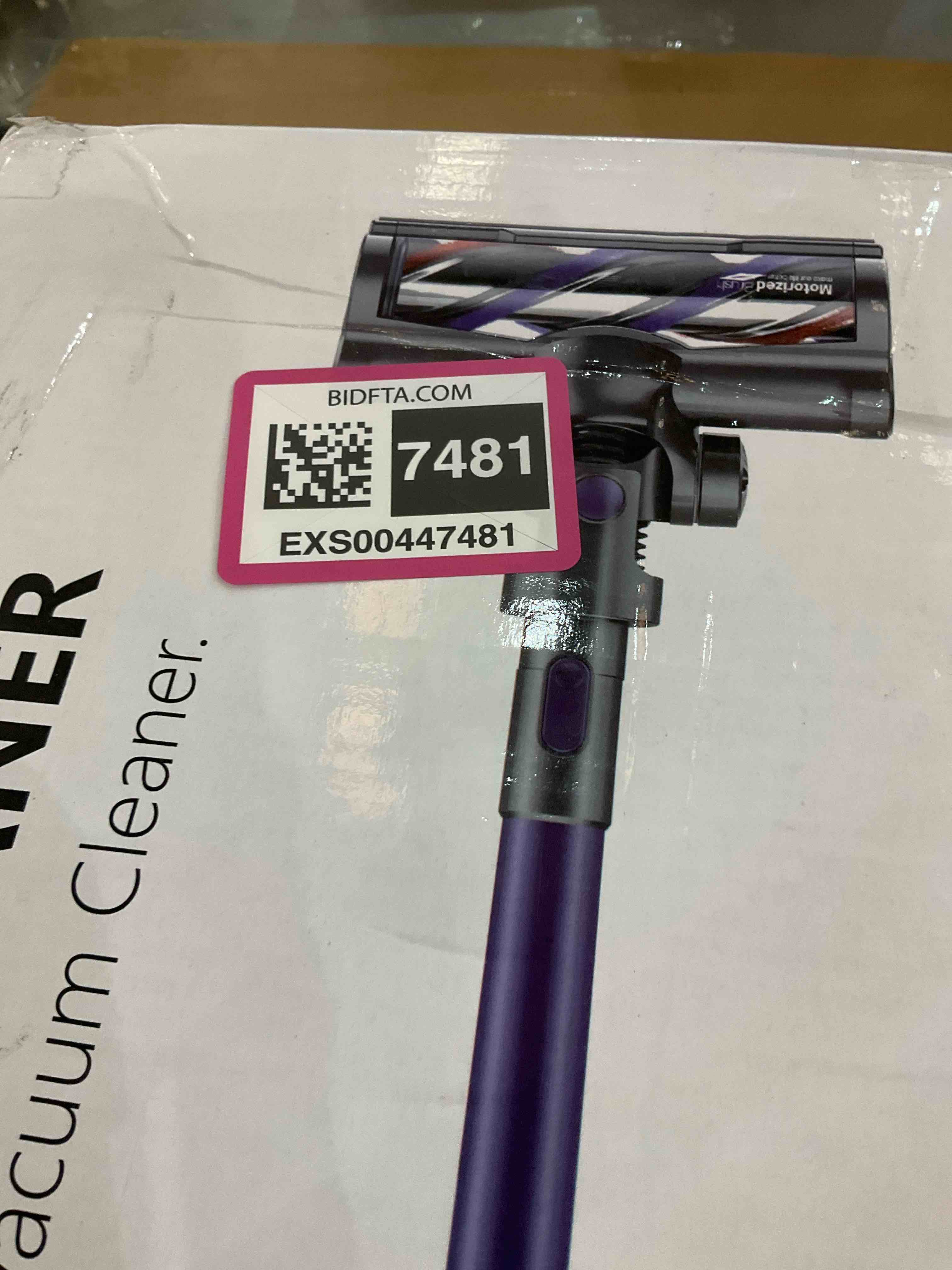 https://s3.amazonaws.com/lotting-images-prod/BargainHunt/EXS00447481_1710949174793.jpeg