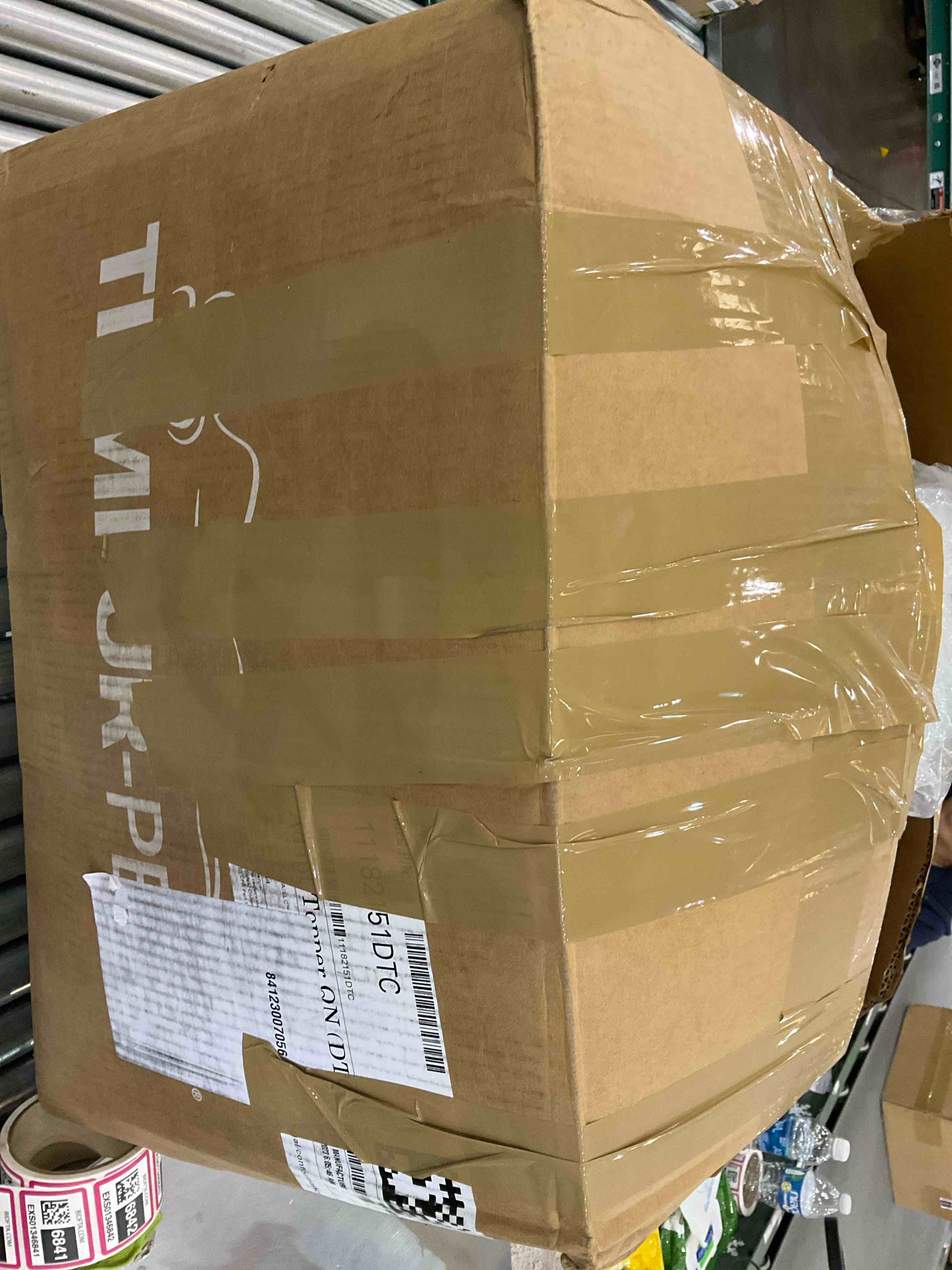 https://s3.amazonaws.com/lotting-images-prod/BargainHunt/EXS00447590_1710167973305.jpeg