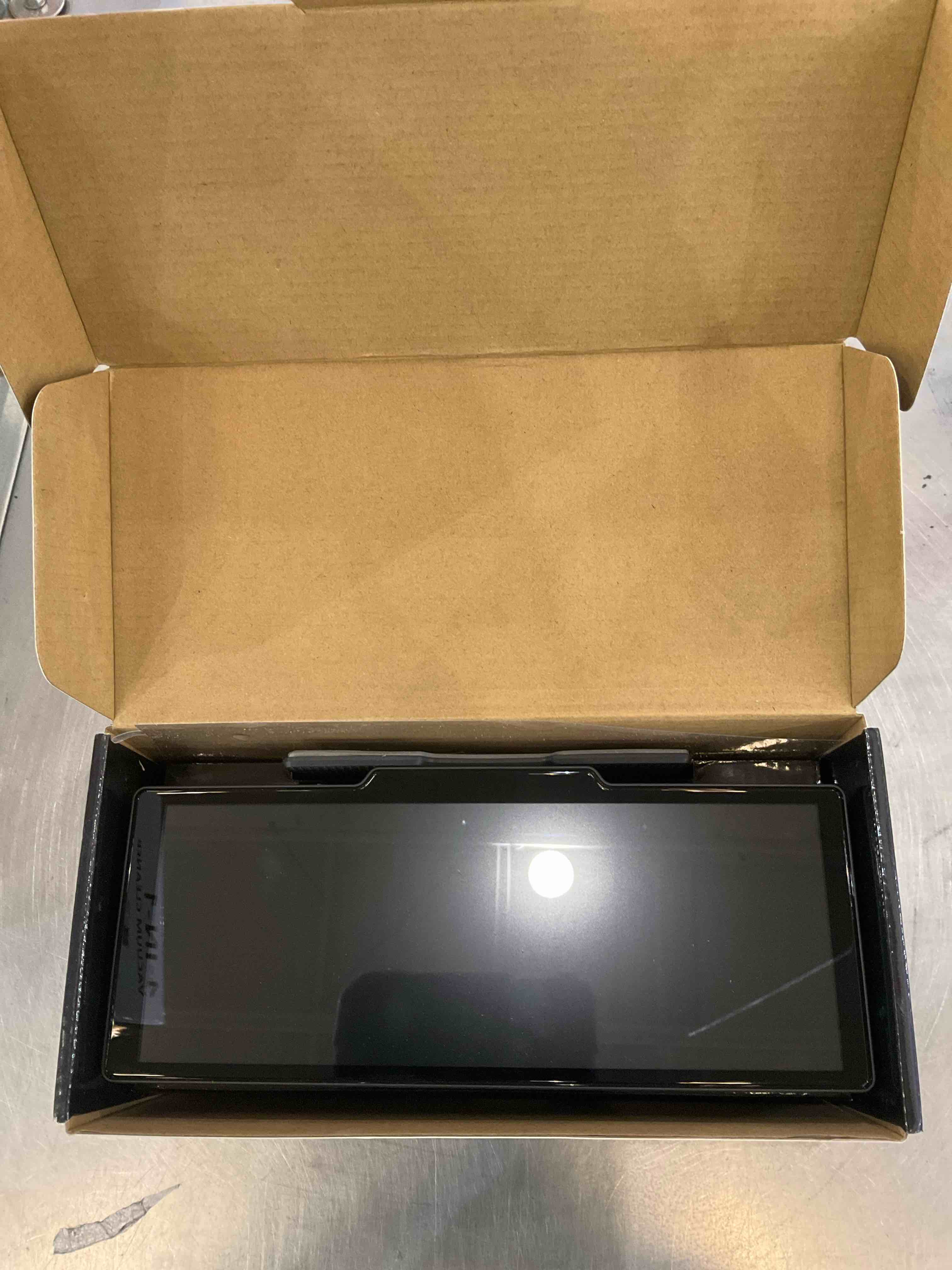 https://s3.amazonaws.com/lotting-images-prod/BargainHunt/EXS00447822_1710181611754.jpeg