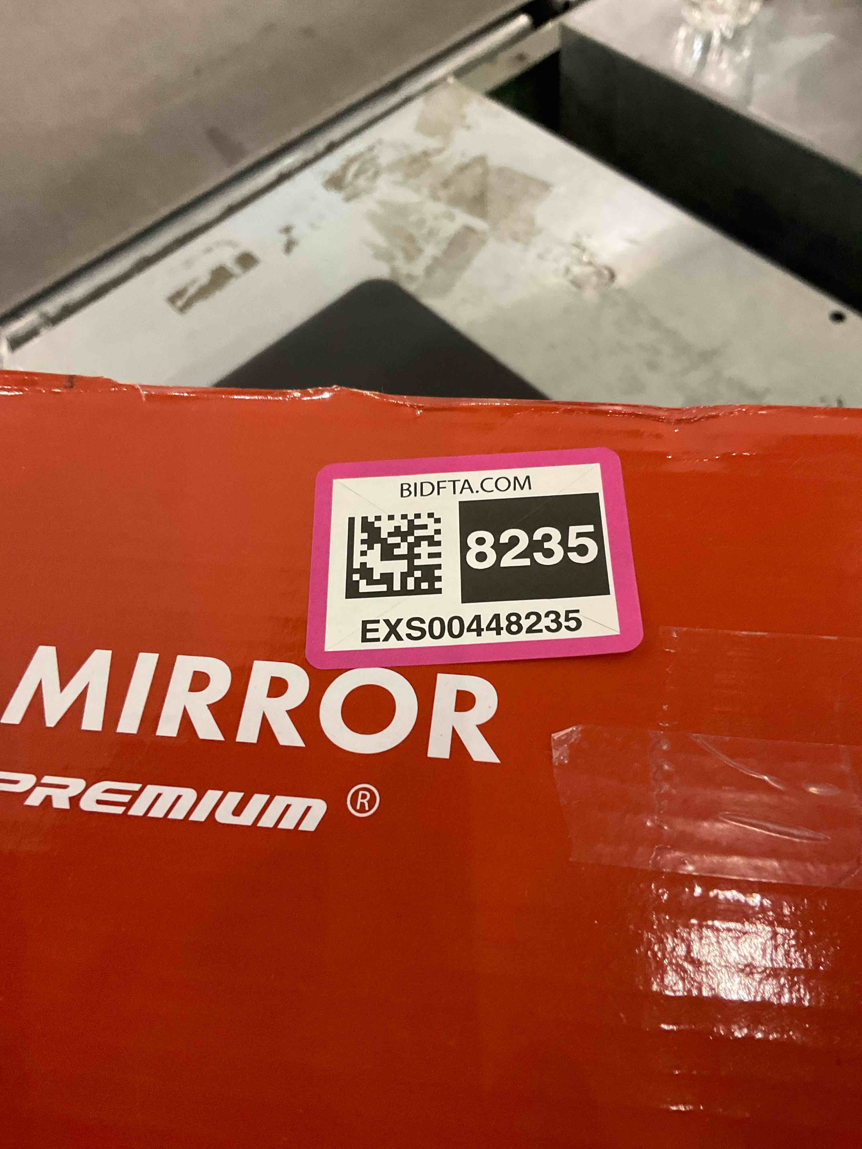 https://s3.amazonaws.com/lotting-images-prod/BargainHunt/EXS00448235_1712835559435.jpeg