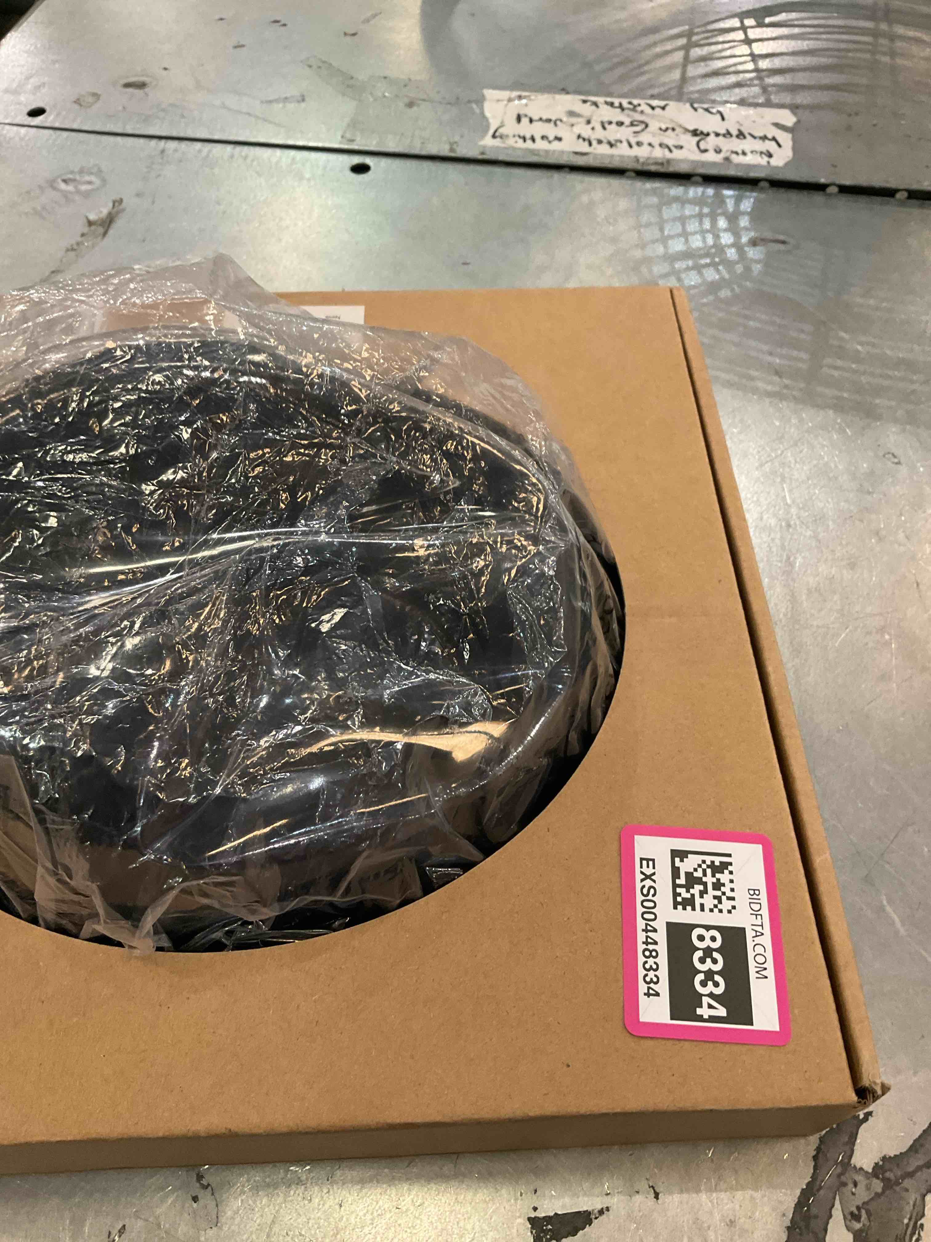 https://s3.amazonaws.com/lotting-images-prod/BargainHunt/EXS00448334_1713458866443.jpeg
