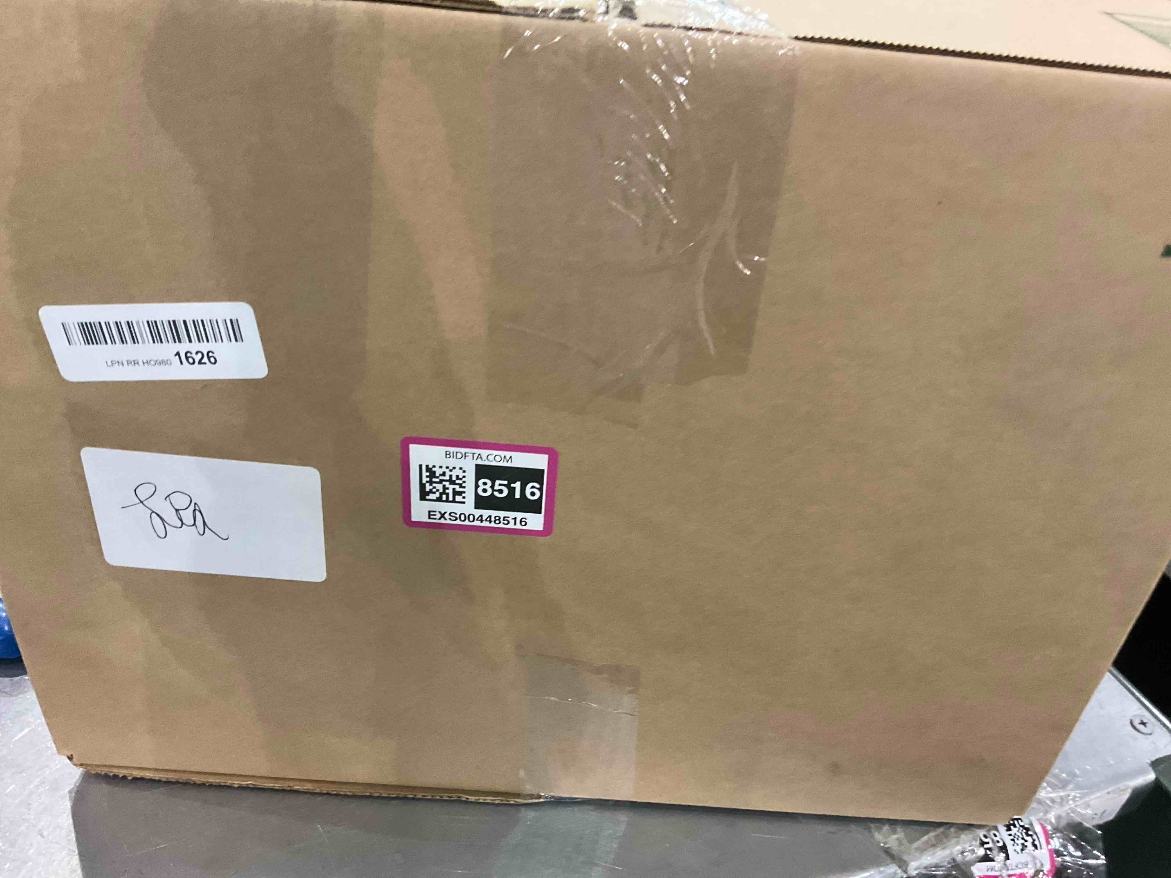 https://s3.amazonaws.com/lotting-images-prod/BargainHunt/EXS00448516_1710159175852.jpeg
