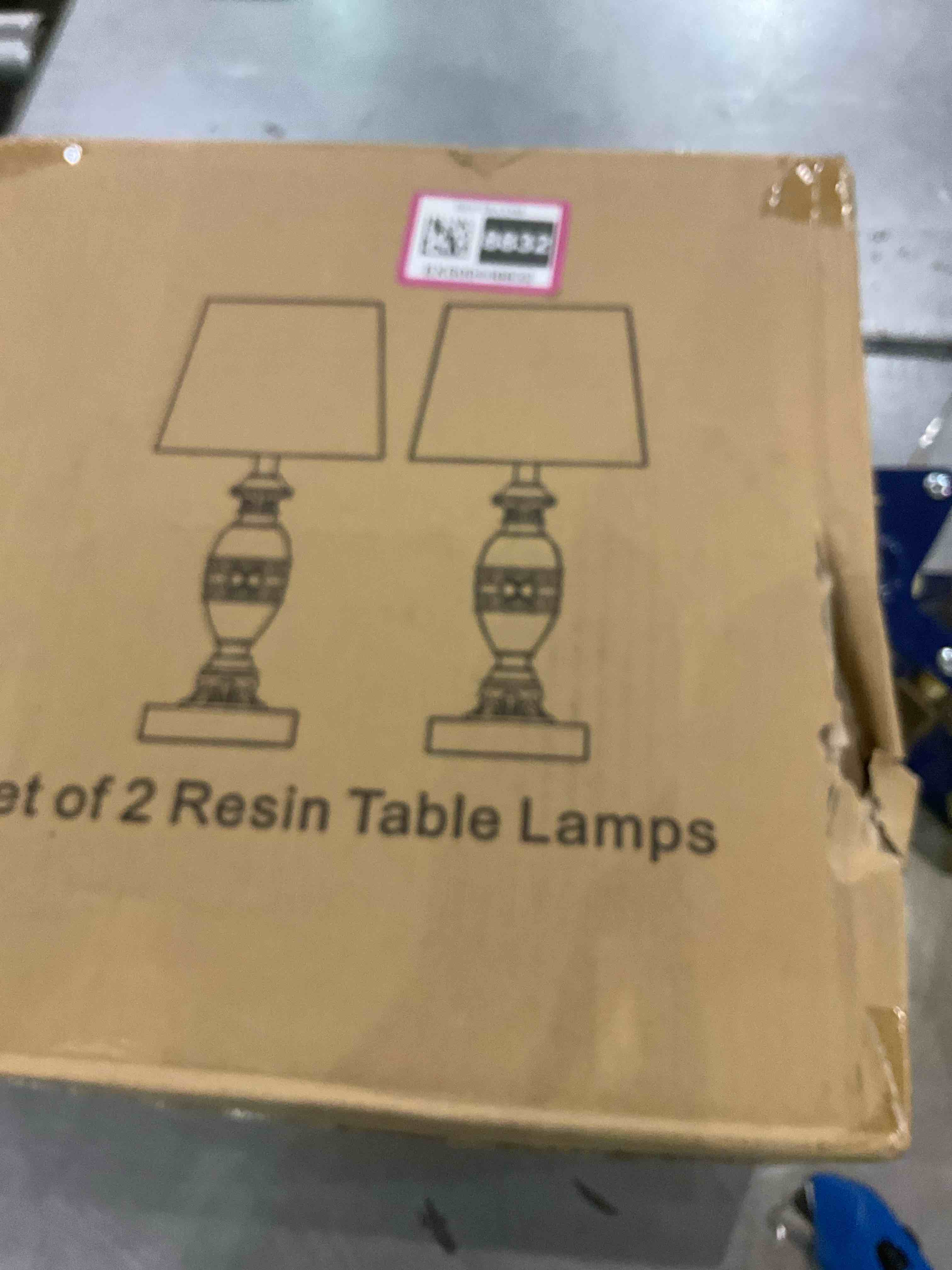 https://s3.amazonaws.com/lotting-images-prod/BargainHunt/EXS00448832_1712665314178.jpeg