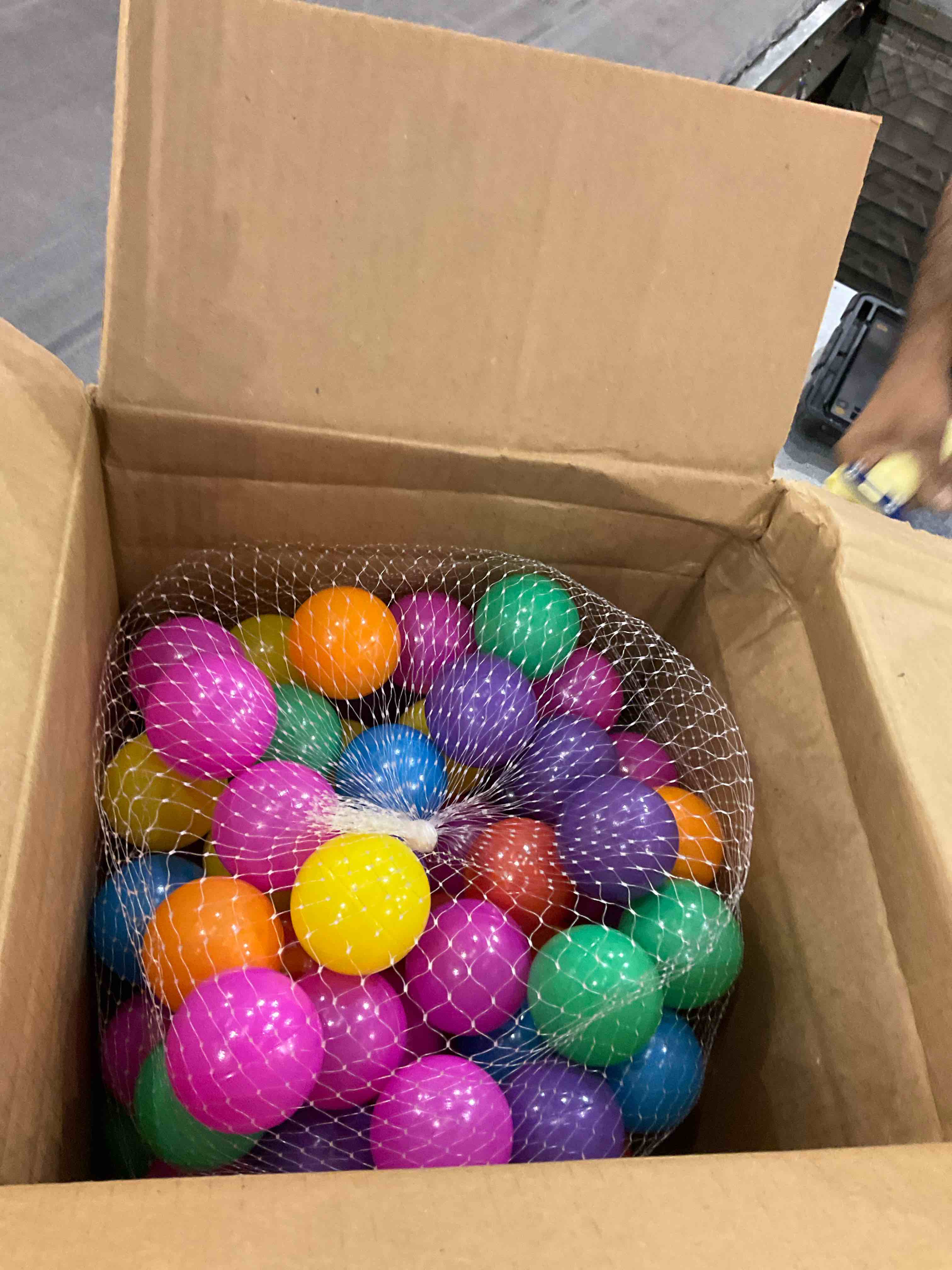 https://s3.amazonaws.com/lotting-images-prod/BargainHunt/EXS00448884_1713528716450.jpeg