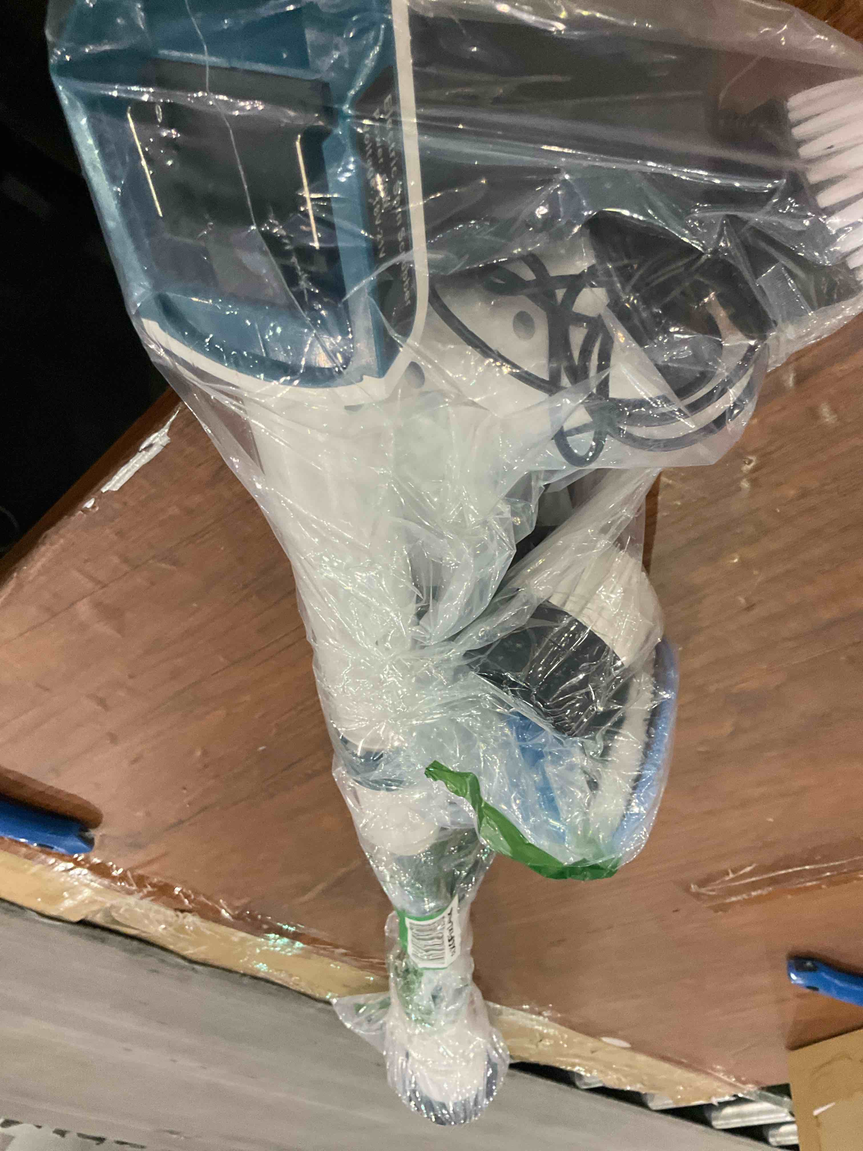 https://s3.amazonaws.com/lotting-images-prod/BargainHunt/EXS00448920_1713539711826.jpeg