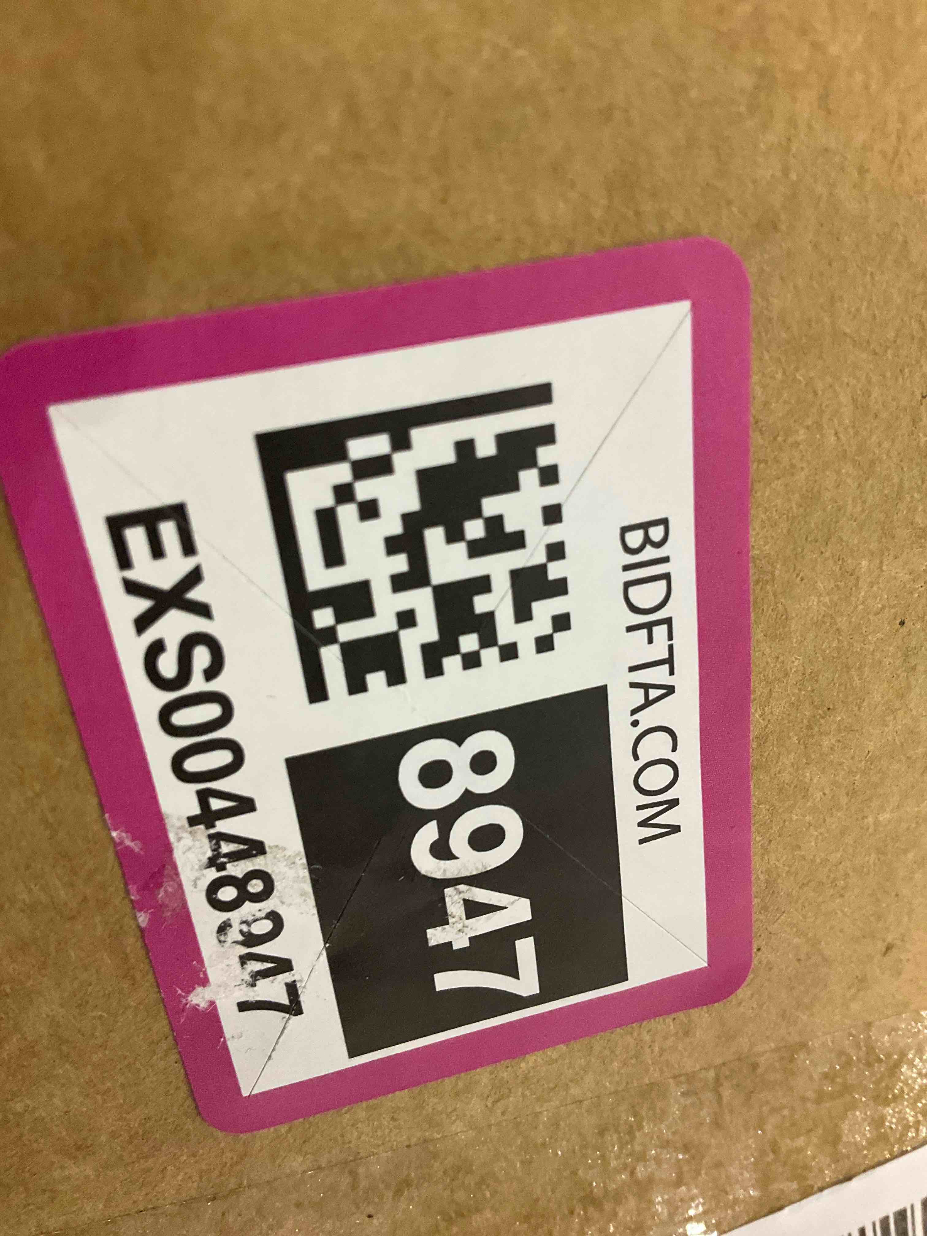 https://s3.amazonaws.com/lotting-images-prod/BargainHunt/EXS00448947_1713785022565.jpeg