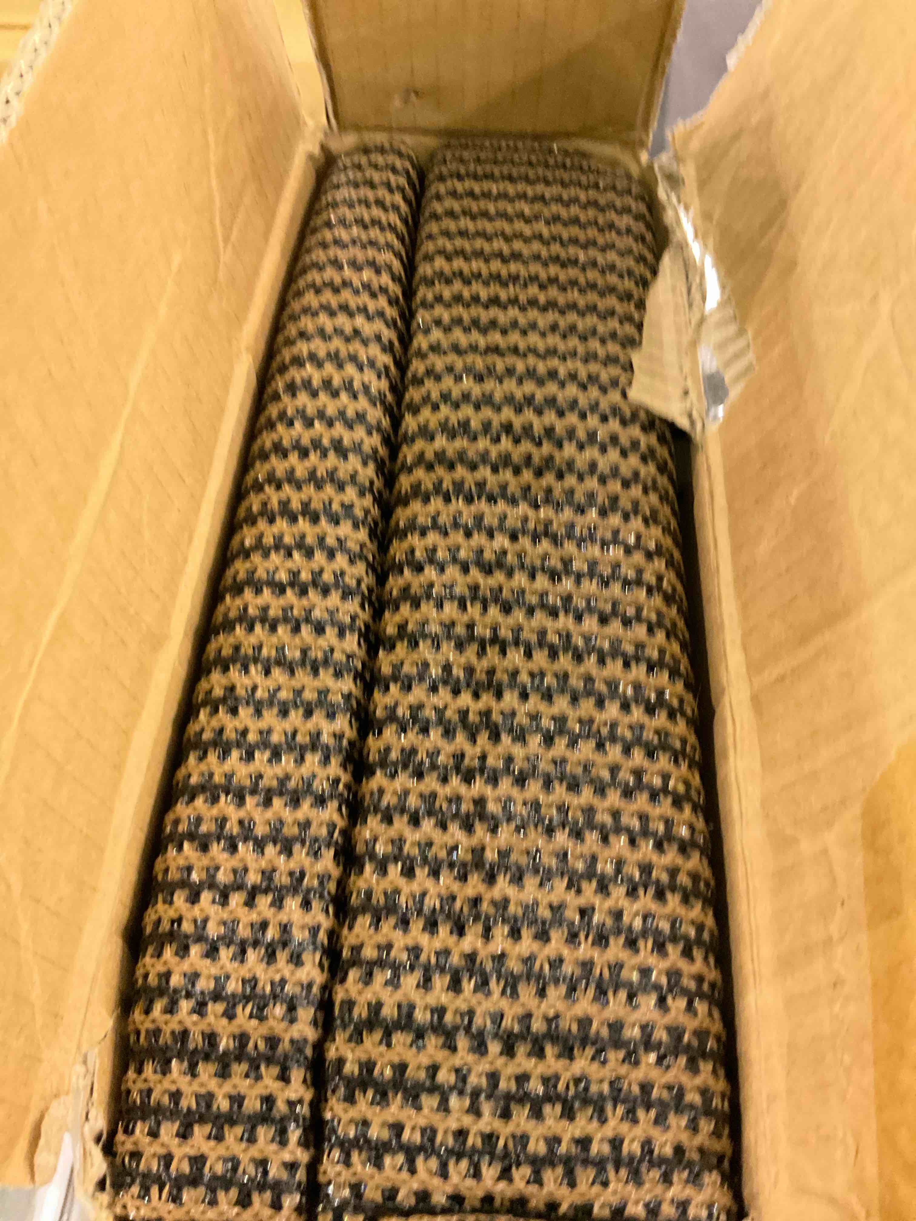 https://s3.amazonaws.com/lotting-images-prod/BargainHunt/EXS00449340_1709727933531.jpeg