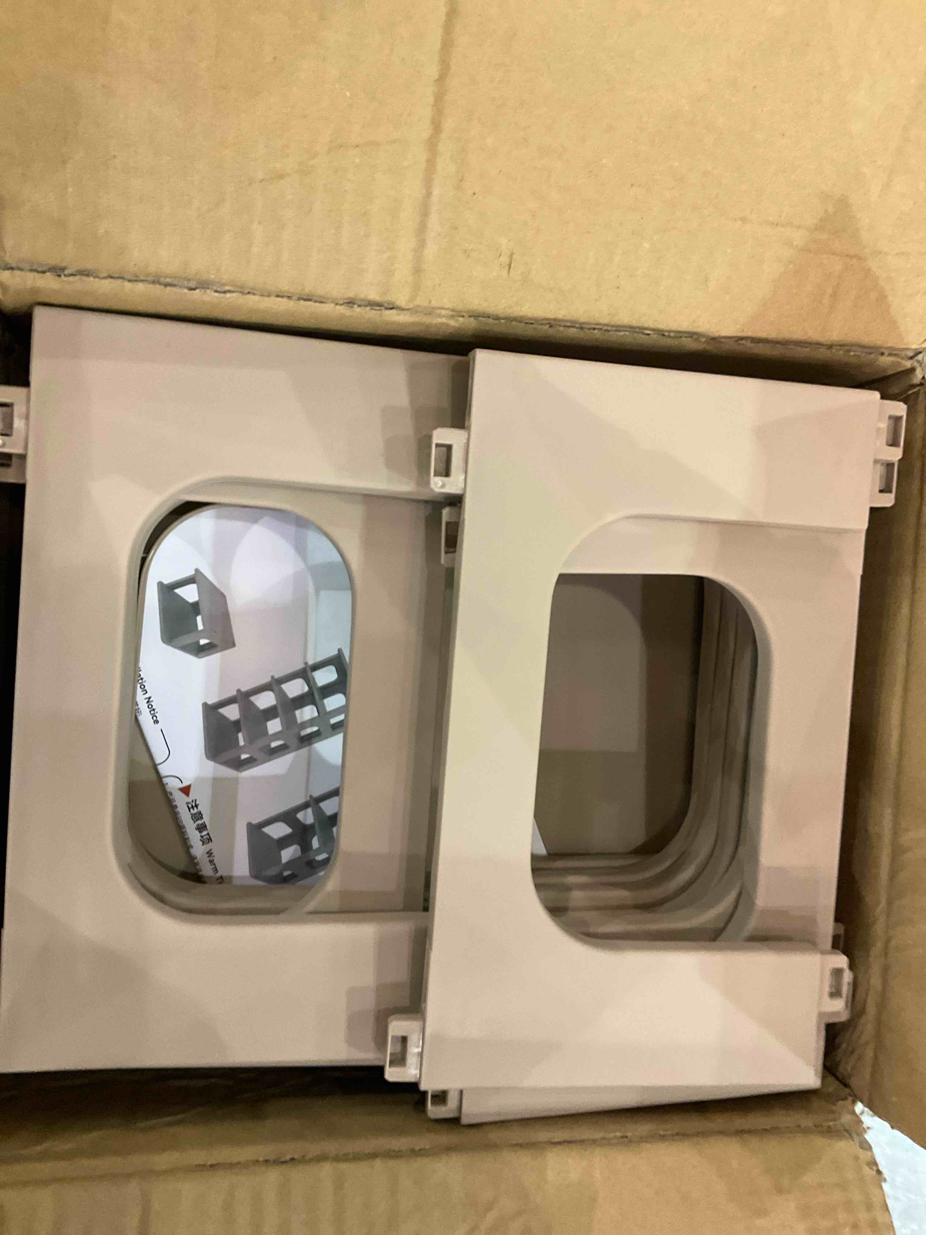 https://s3.amazonaws.com/lotting-images-prod/BargainHunt/EXS00449573_1710769887256.jpeg