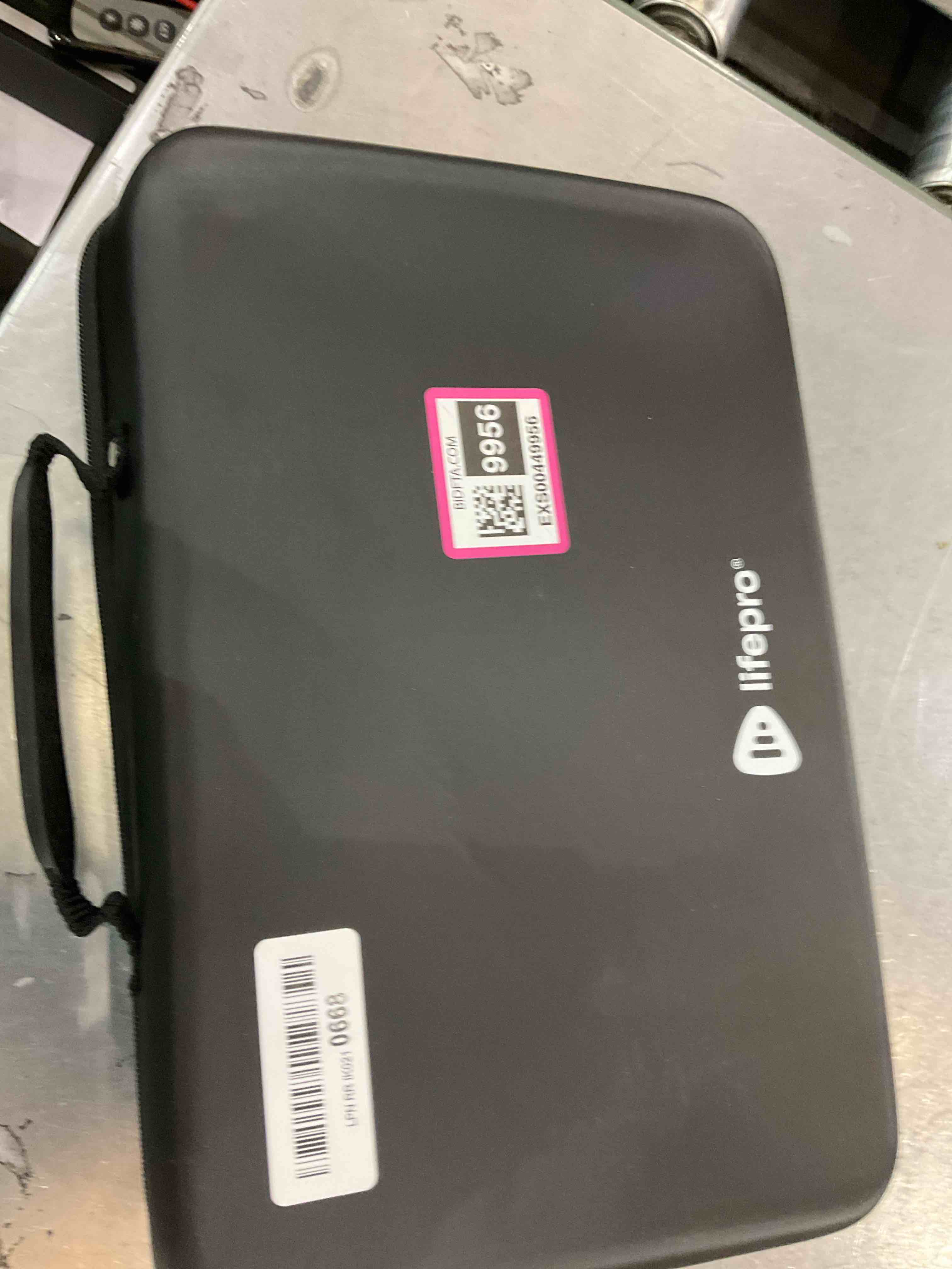 https://s3.amazonaws.com/lotting-images-prod/BargainHunt/EXS00449956_1710252417112.jpeg