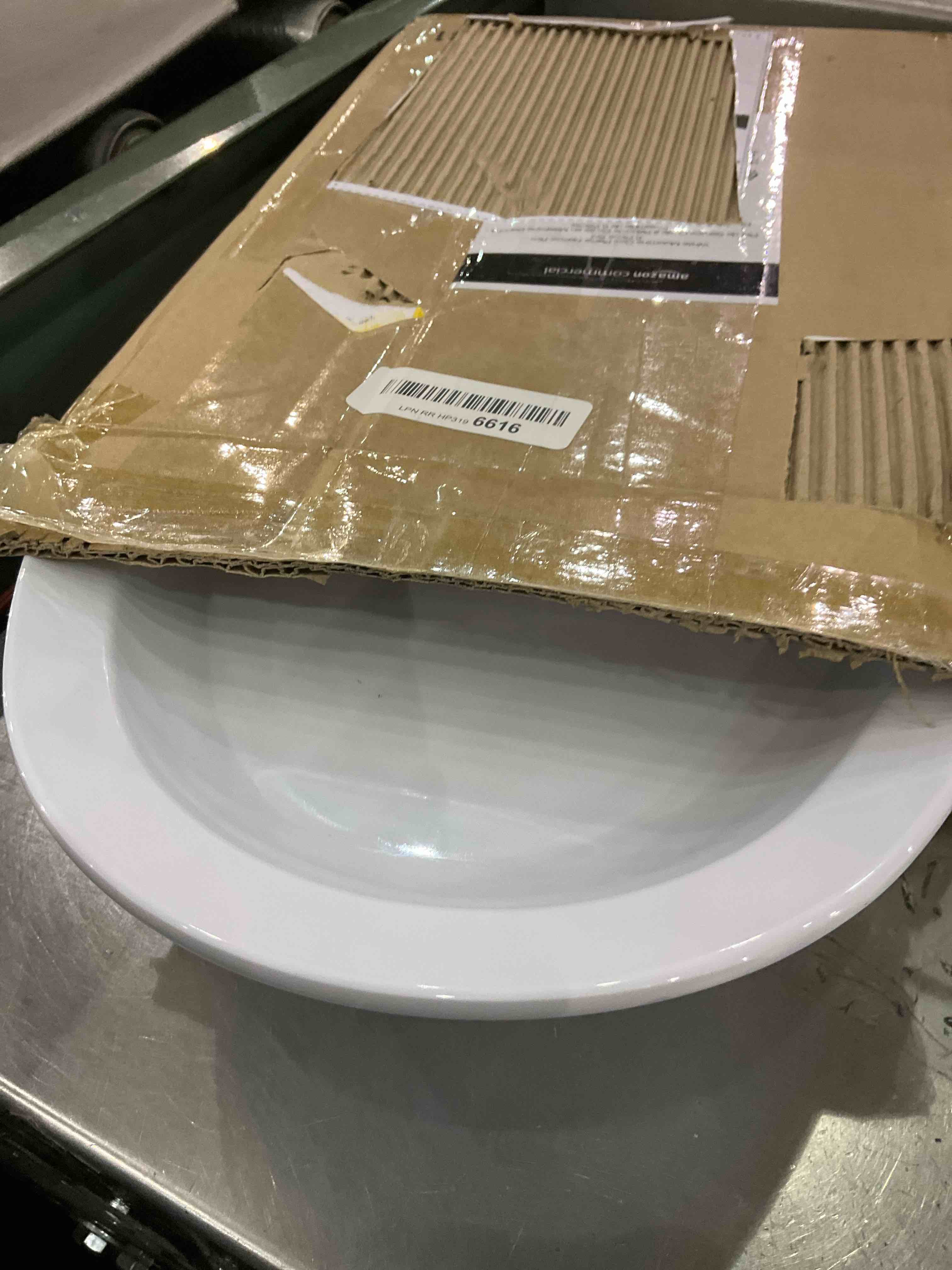 https://s3.amazonaws.com/lotting-images-prod/BargainHunt/EXS00479623_1709727455817.jpeg