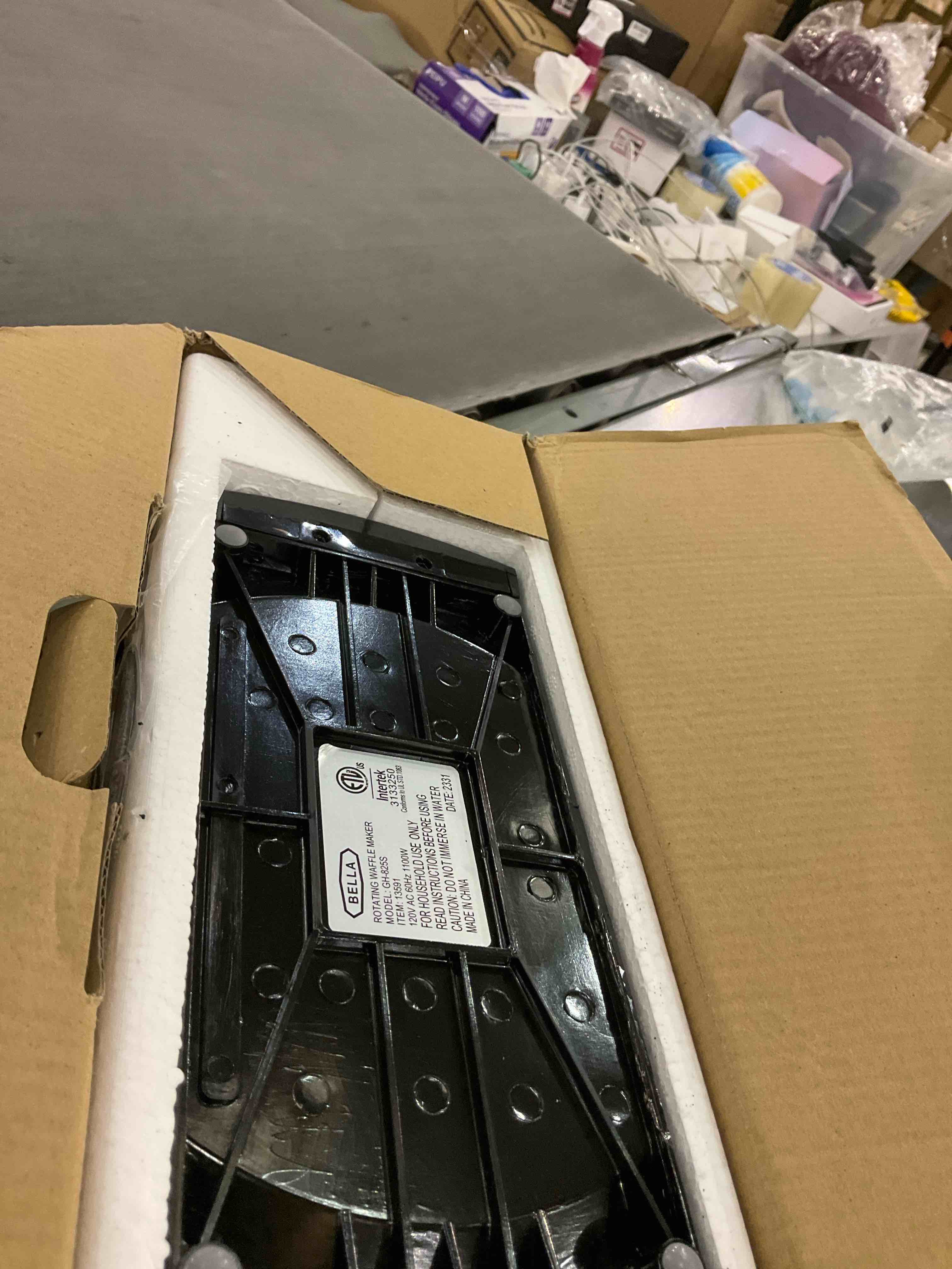 https://s3.amazonaws.com/lotting-images-prod/BargainHunt/EXS00479683_1709736406122.jpeg