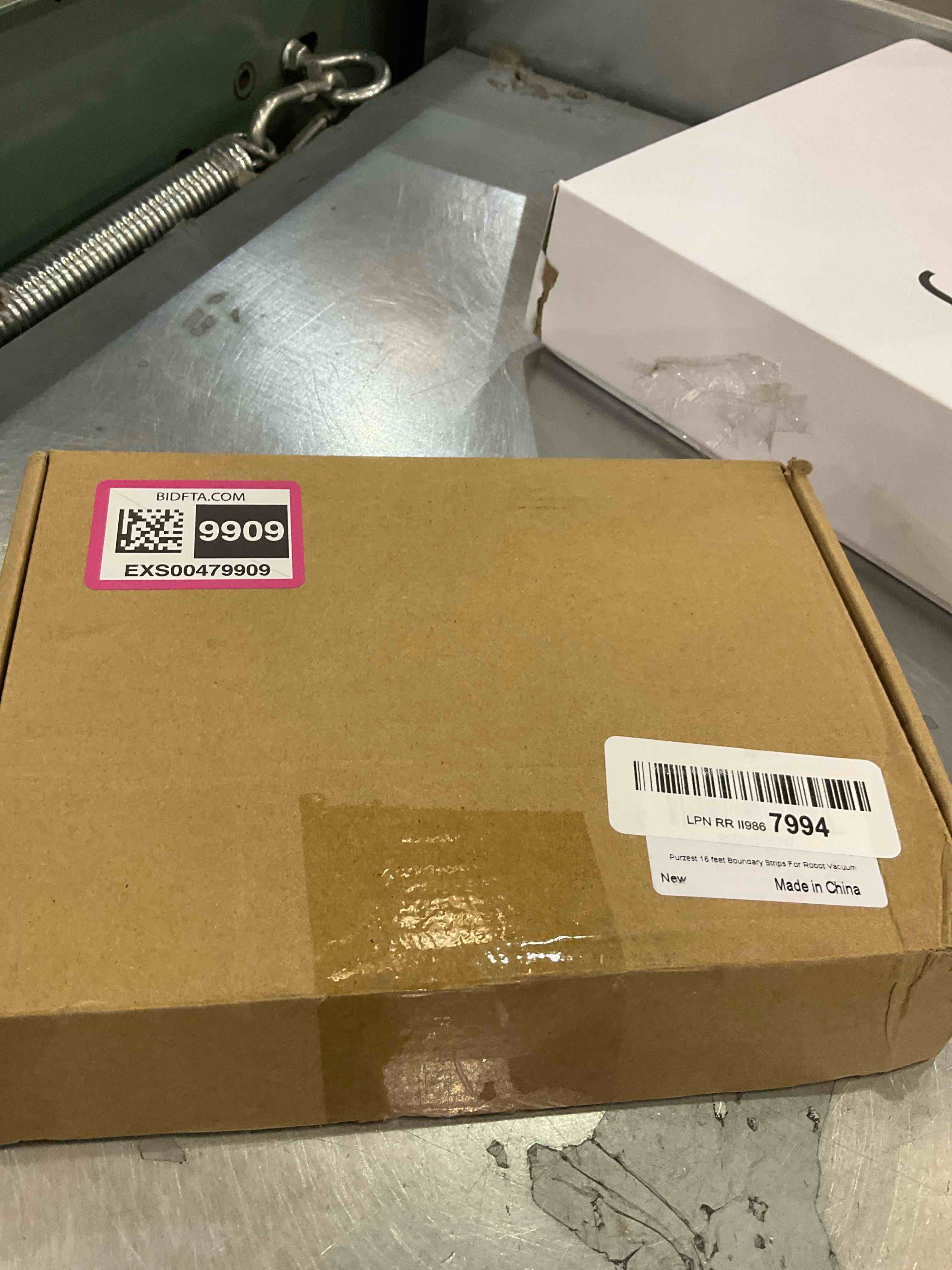 https://s3.amazonaws.com/lotting-images-prod/BargainHunt/EXS00479909_1709828921746.jpeg