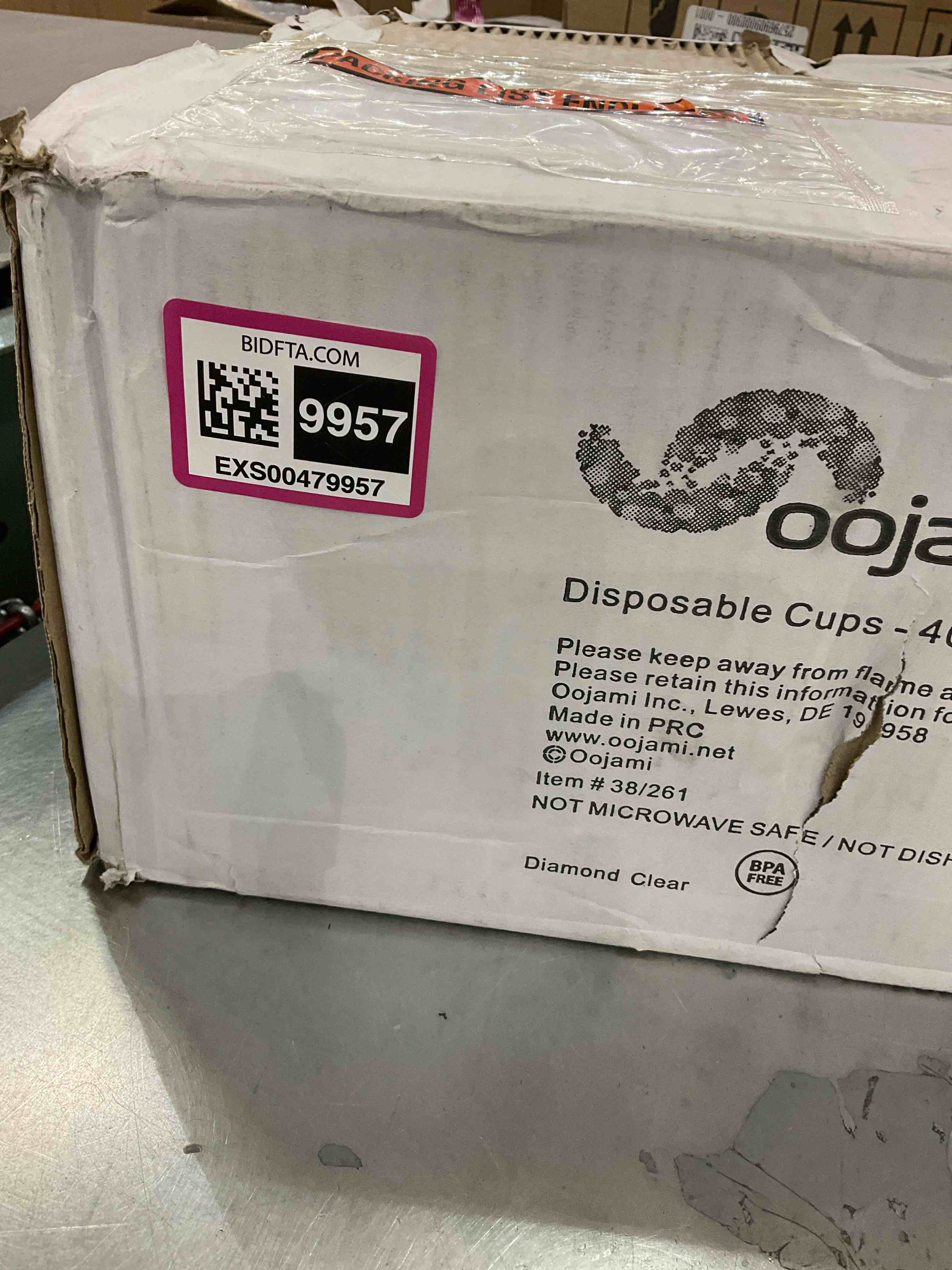 40 count Diamond Unbreakable Stemless Plastic Wine Champagne Whiskey Glasses Elegant Durable Disposable Indoor Outdoor Ideal for Home, Office, Bars, Wedding, 12 Ounce Cups Gold Rim (Clear)