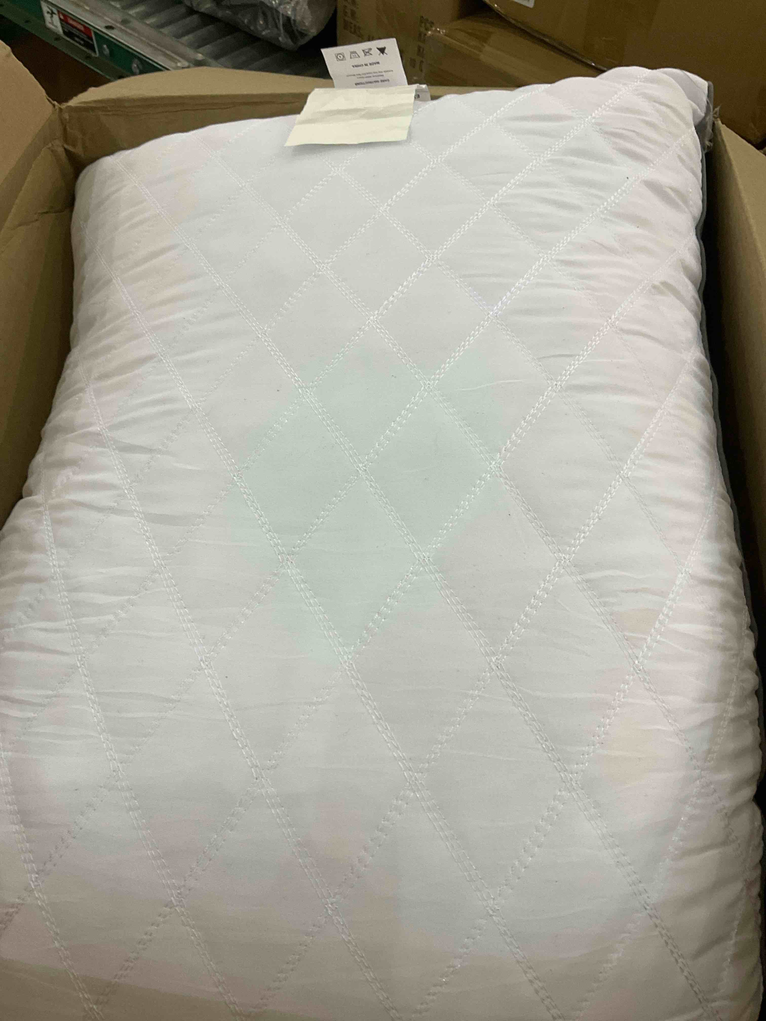 https://s3.amazonaws.com/lotting-images-prod/BargainHunt/EXS00500603_1710340582160.jpeg