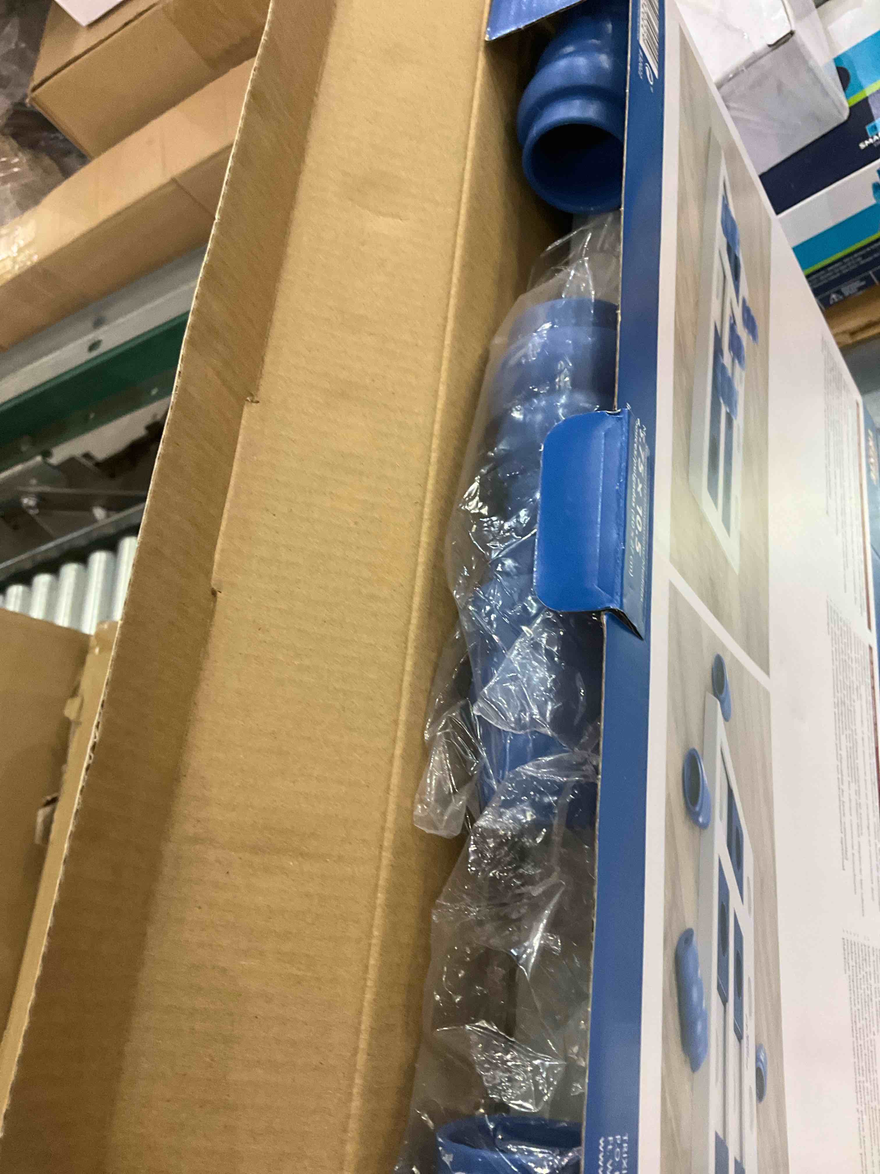 https://s3.amazonaws.com/lotting-images-prod/BargainHunt/EXS00500774_1710518041478.jpeg