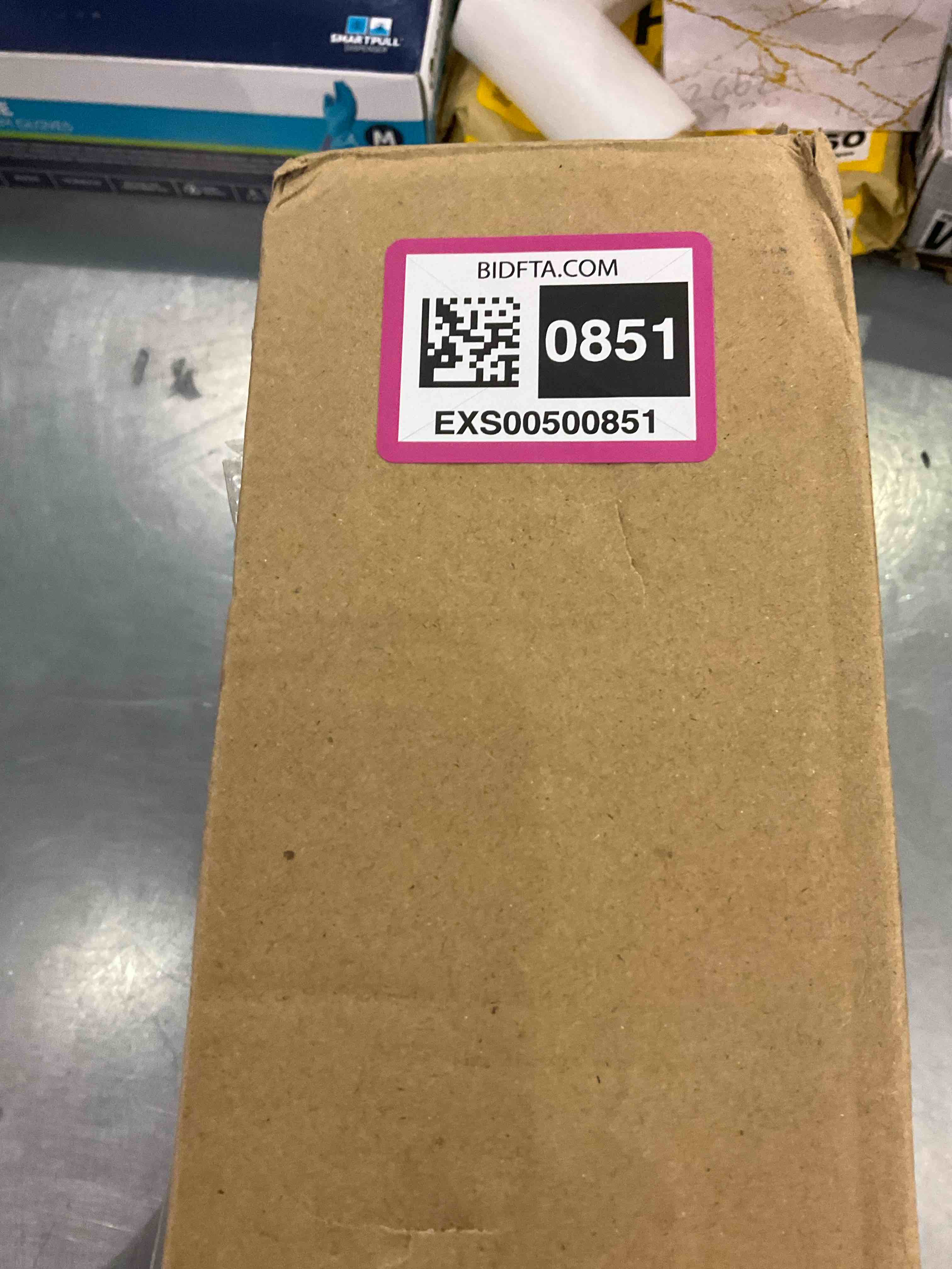 https://s3.amazonaws.com/lotting-images-prod/BargainHunt/EXS00500851_1710766265602.jpeg