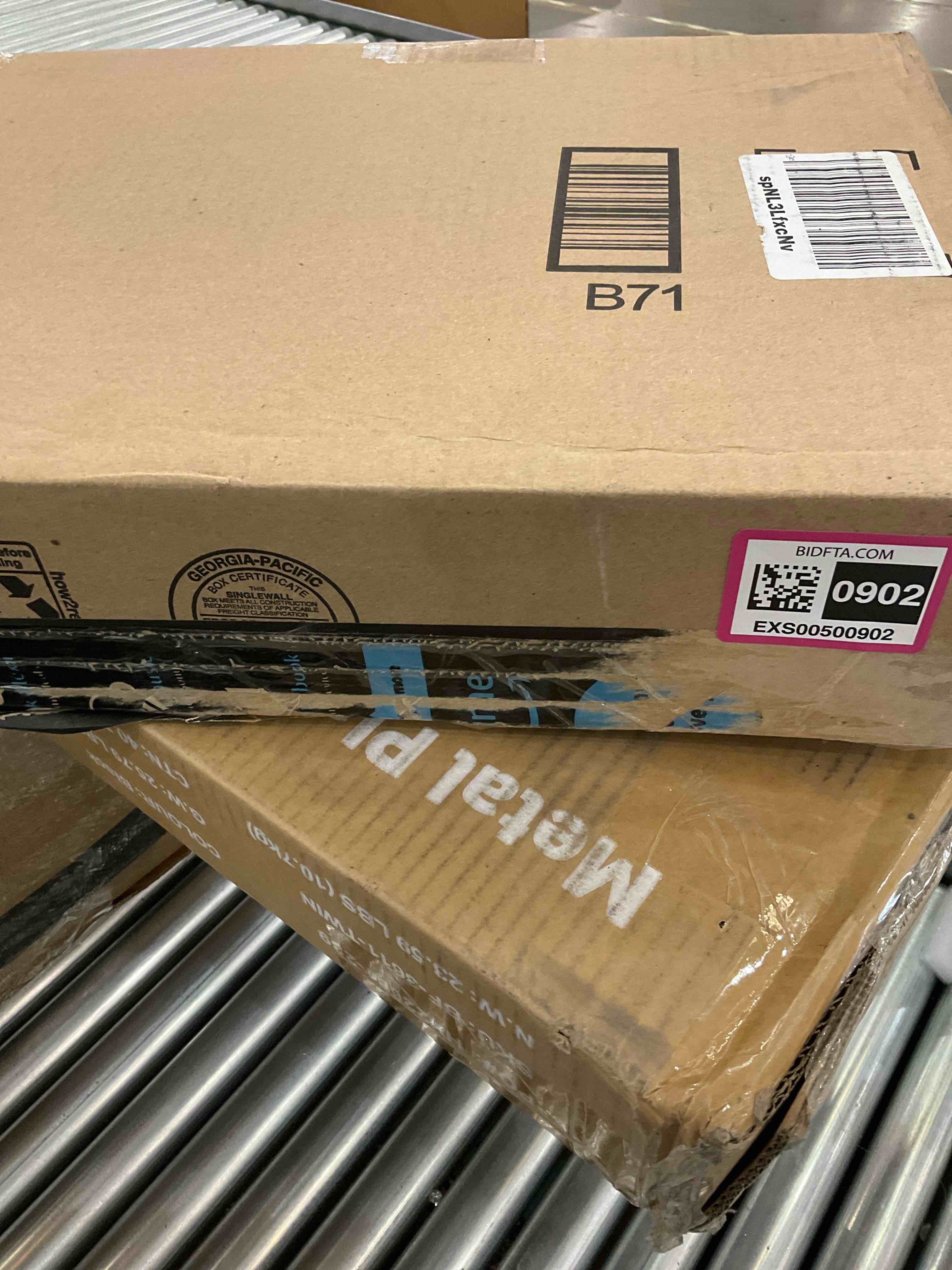 https://s3.amazonaws.com/lotting-images-prod/BargainHunt/EXS00500902_1710776225471.jpeg
