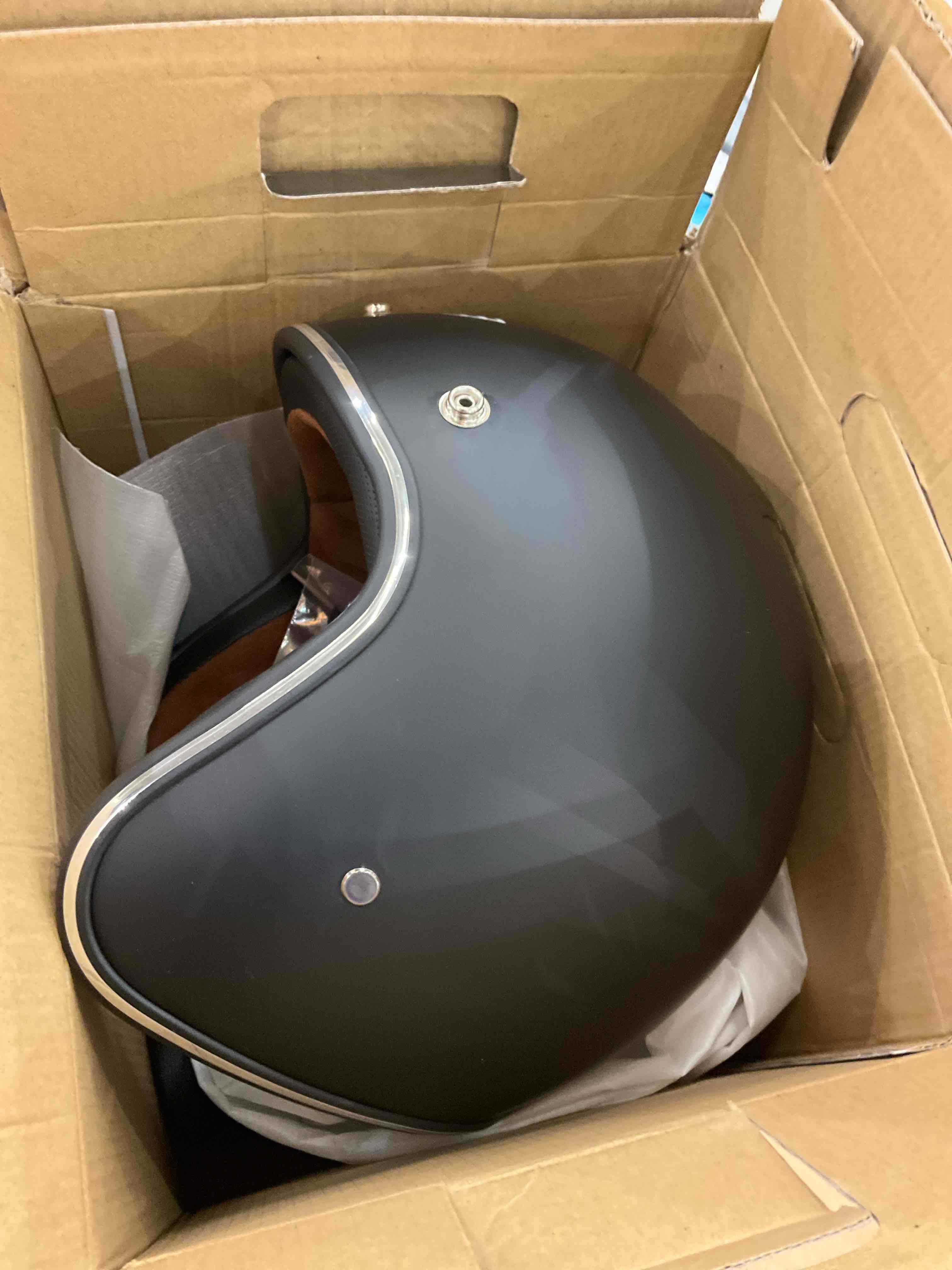 https://s3.amazonaws.com/lotting-images-prod/BargainHunt/EXS00500979_1710872999203.jpeg