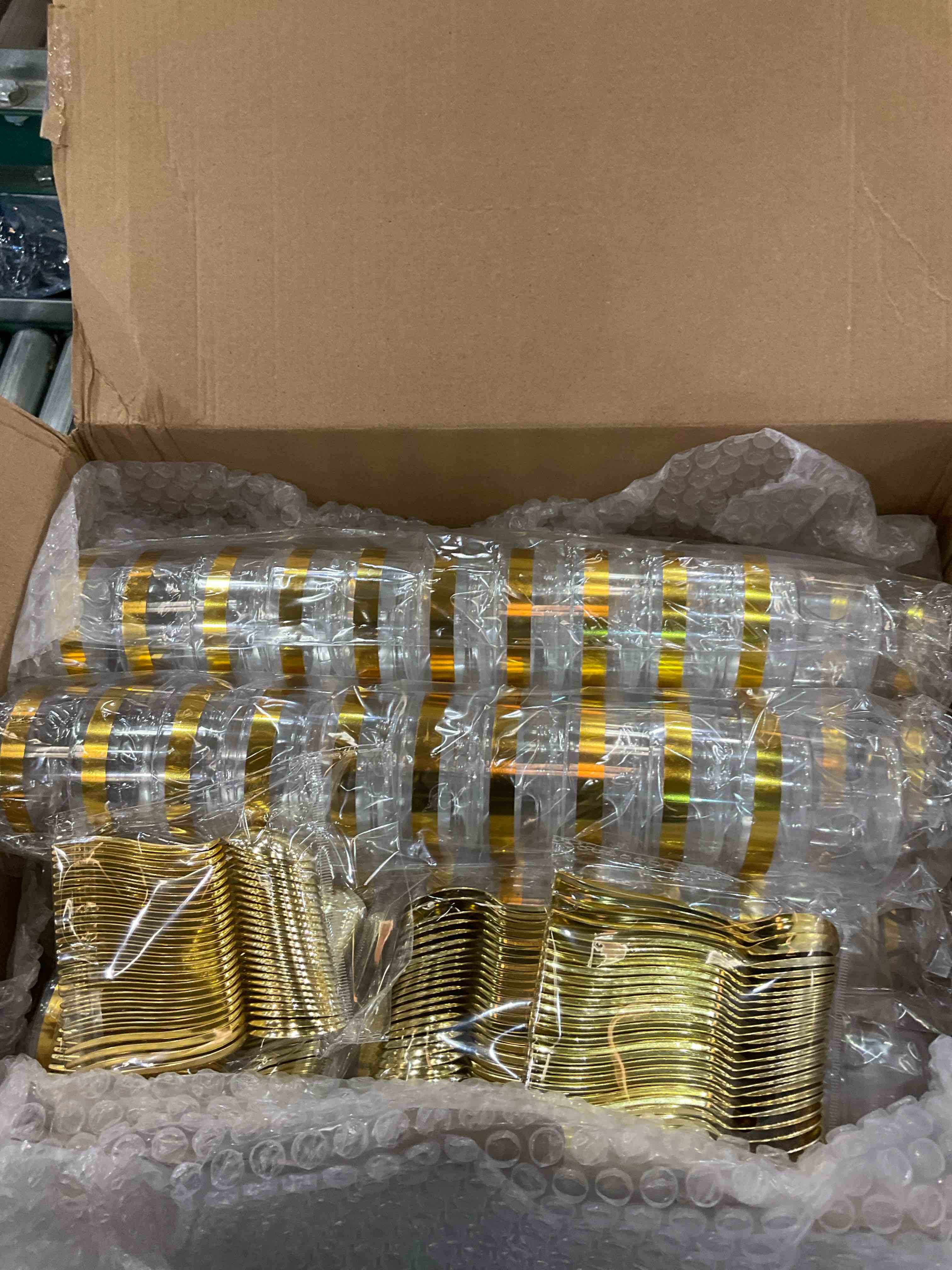 https://s3.amazonaws.com/lotting-images-prod/BargainHunt/EXS00500989_1710874033577.jpeg