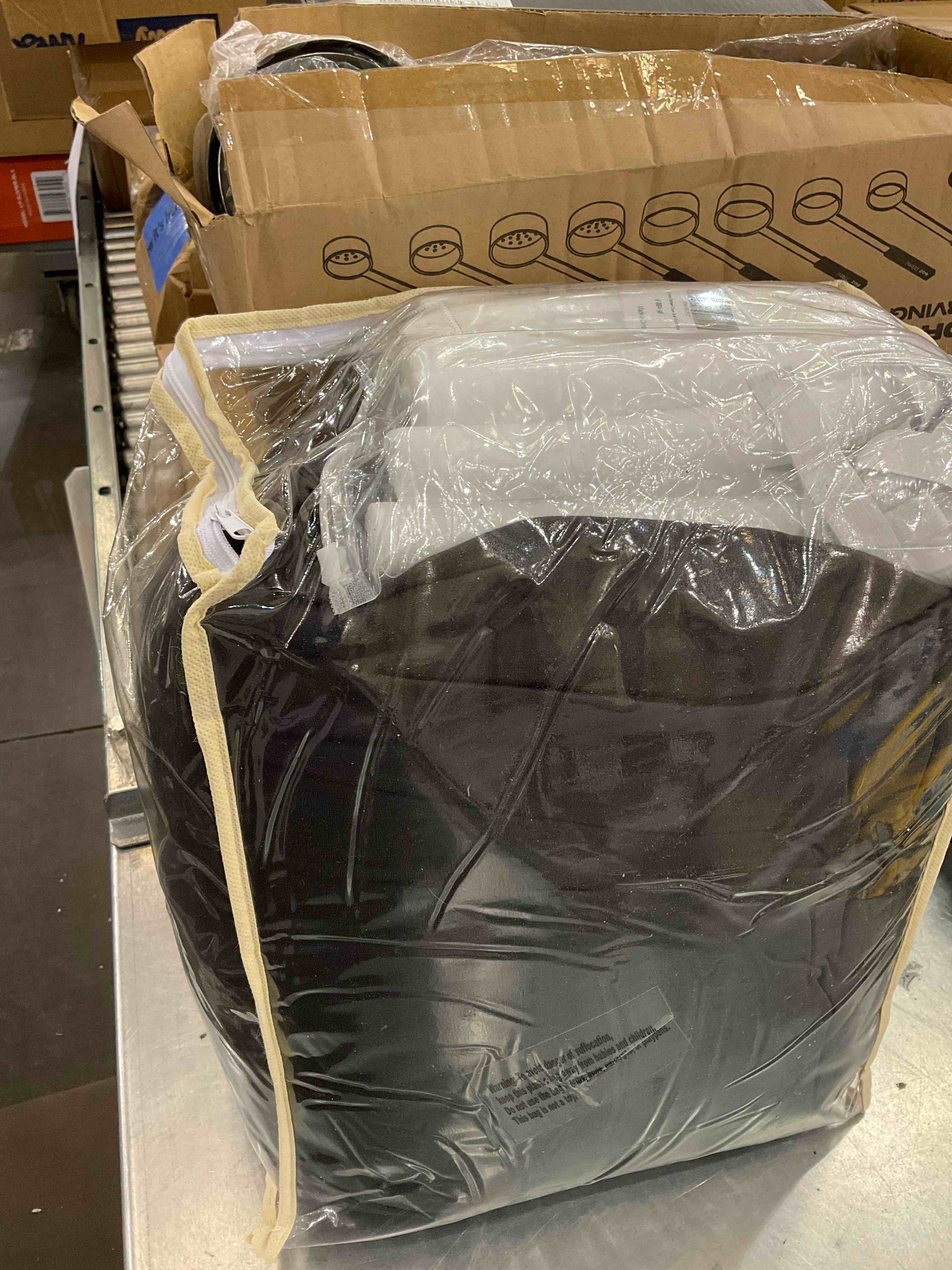 https://s3.amazonaws.com/lotting-images-prod/BargainHunt/EXS00500994_1710874387751.jpeg