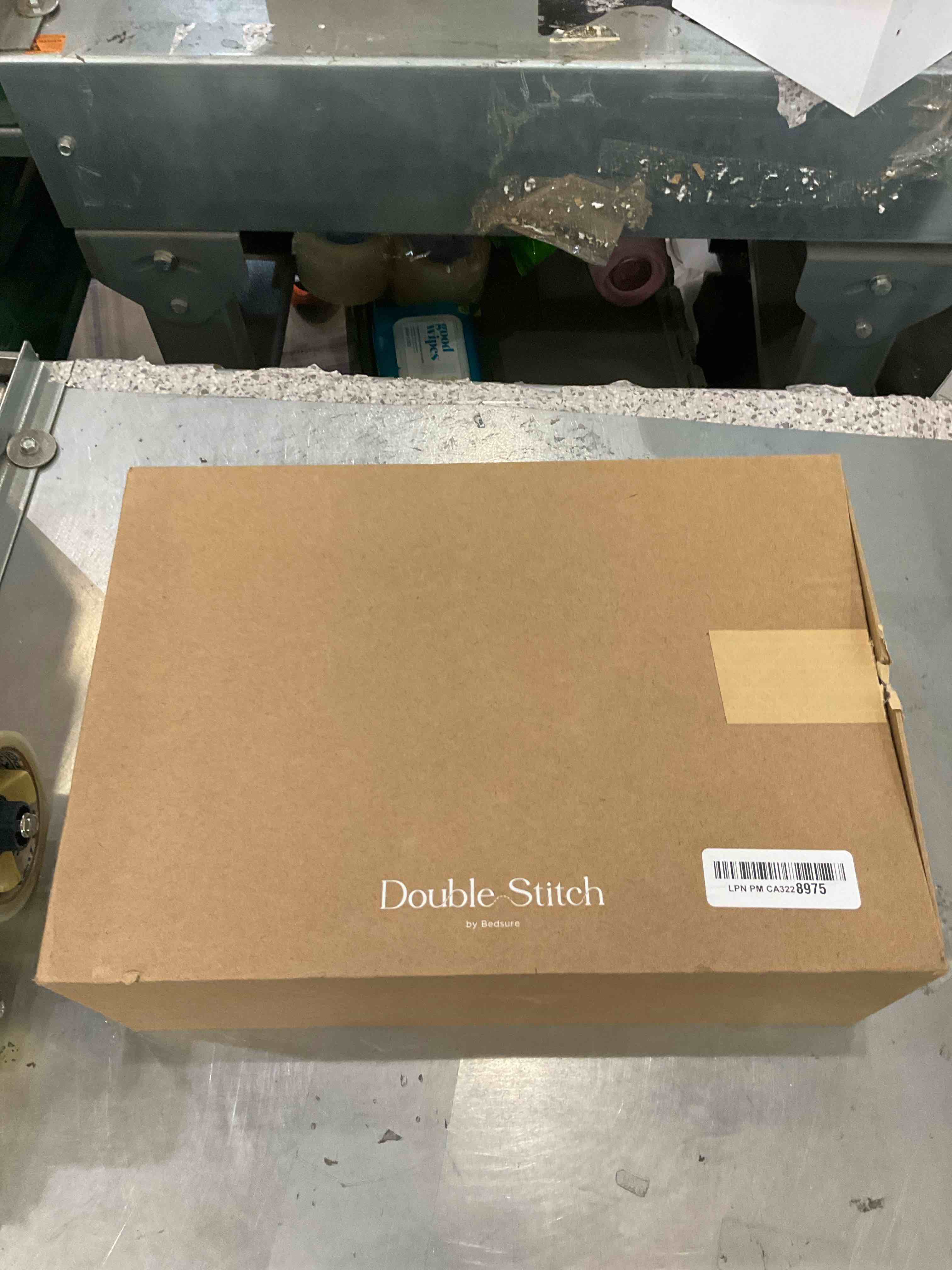 https://s3.amazonaws.com/lotting-images-prod/BargainHunt/EXS00528349_1714671574341.jpeg