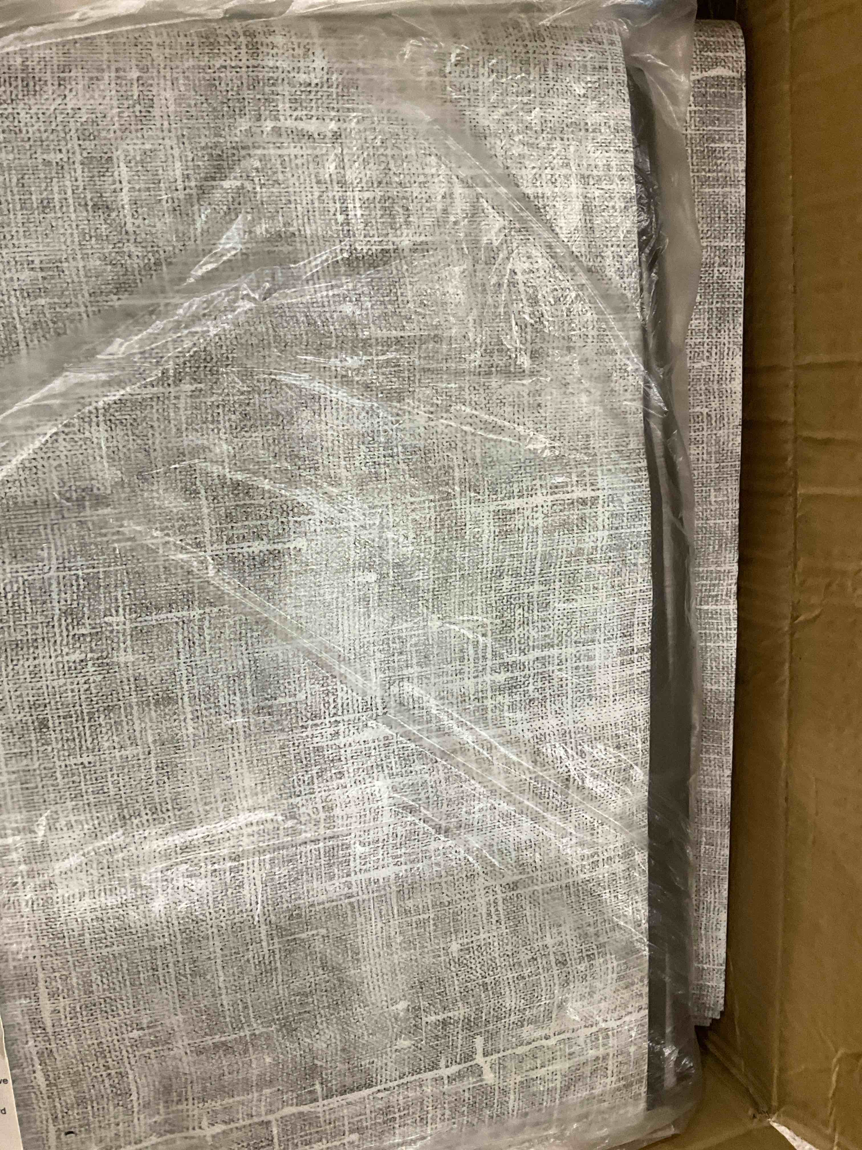 https://s3.amazonaws.com/lotting-images-prod/BargainHunt/EXS00528410_1714754584771.jpeg