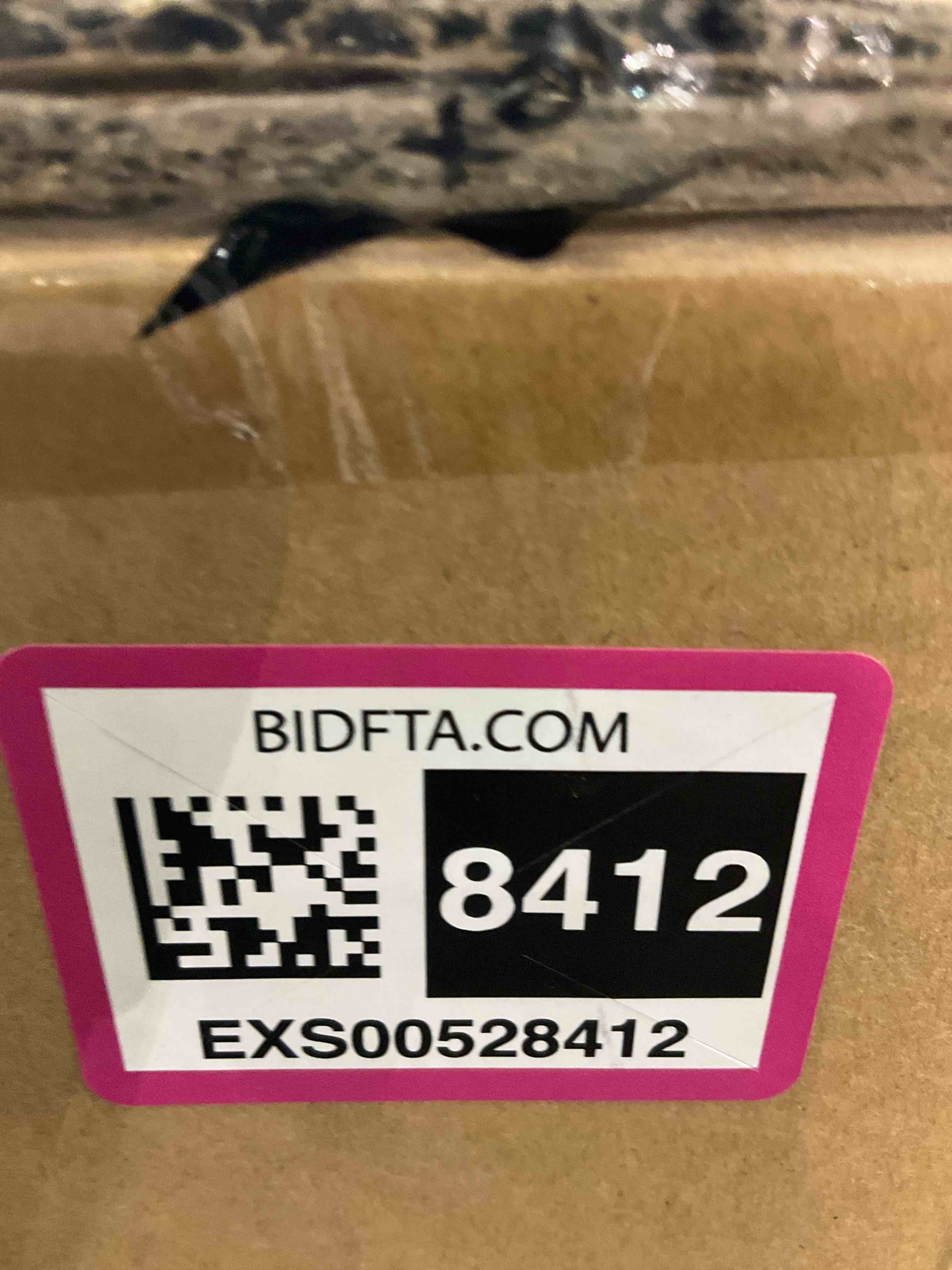 https://s3.amazonaws.com/lotting-images-prod/BargainHunt/EXS00528412_1714755106601.jpeg