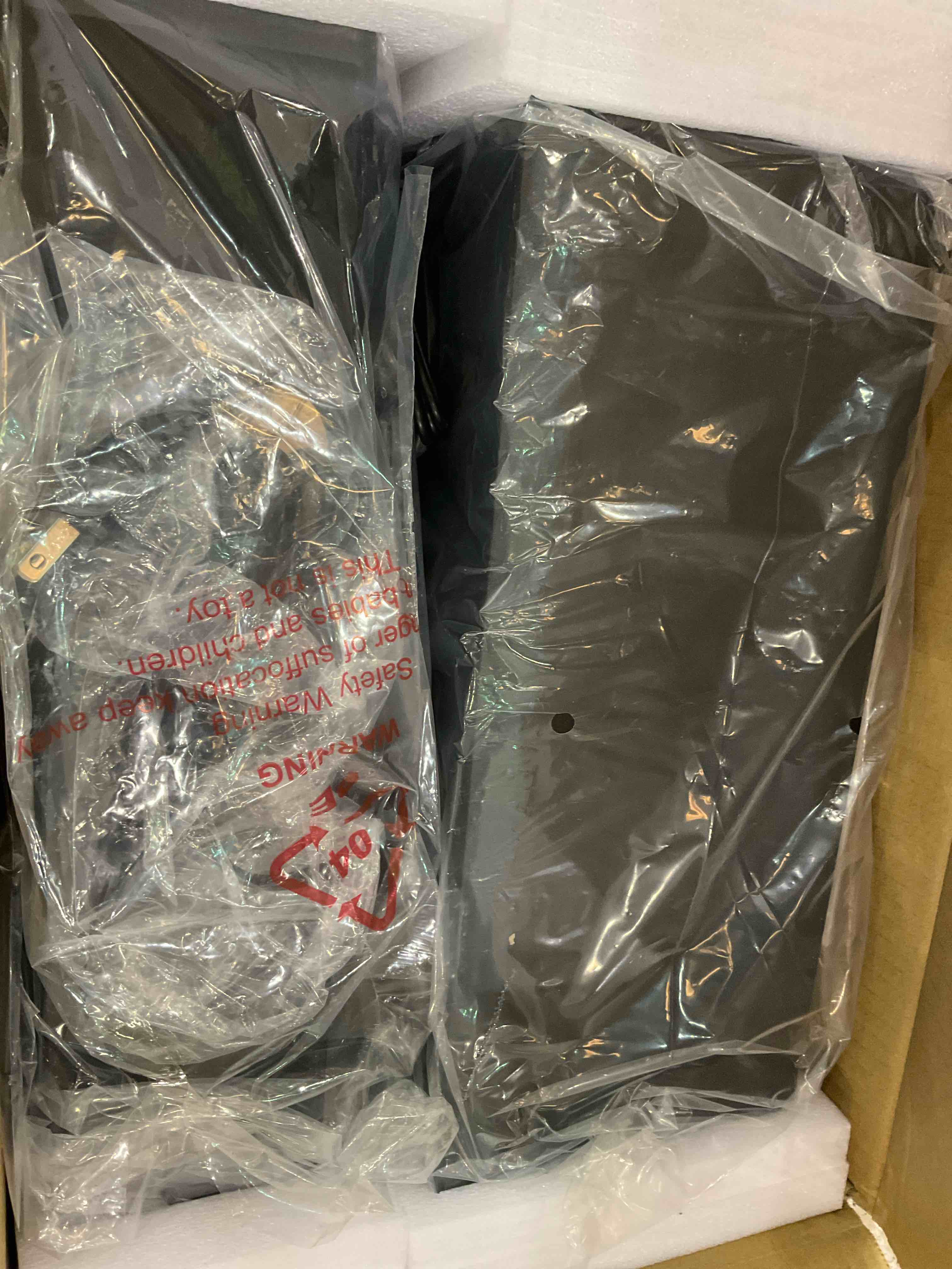 https://s3.amazonaws.com/lotting-images-prod/BargainHunt/EXS00528413_1714755223447.jpeg