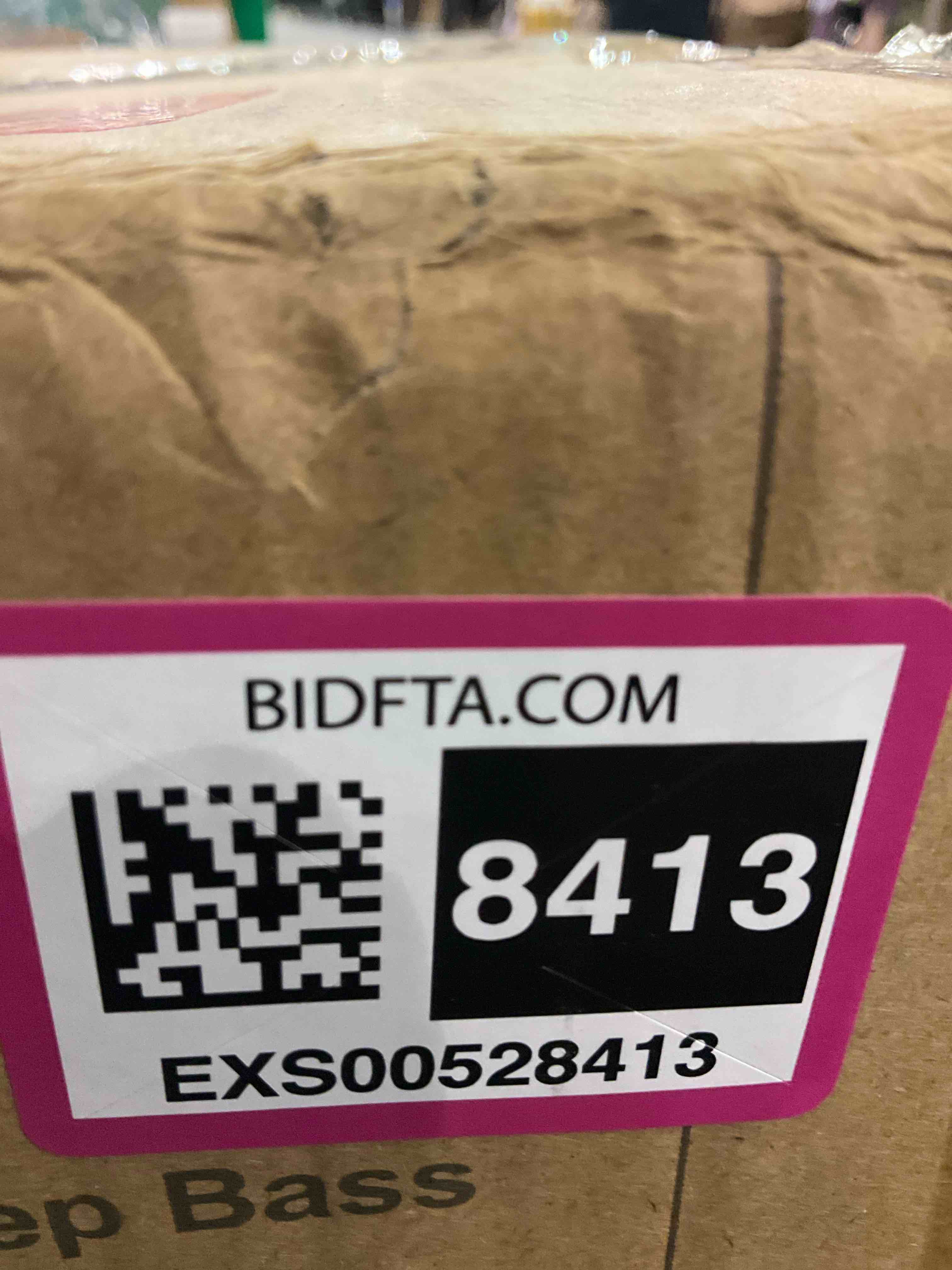 https://s3.amazonaws.com/lotting-images-prod/BargainHunt/EXS00528413_1714755322869.jpeg