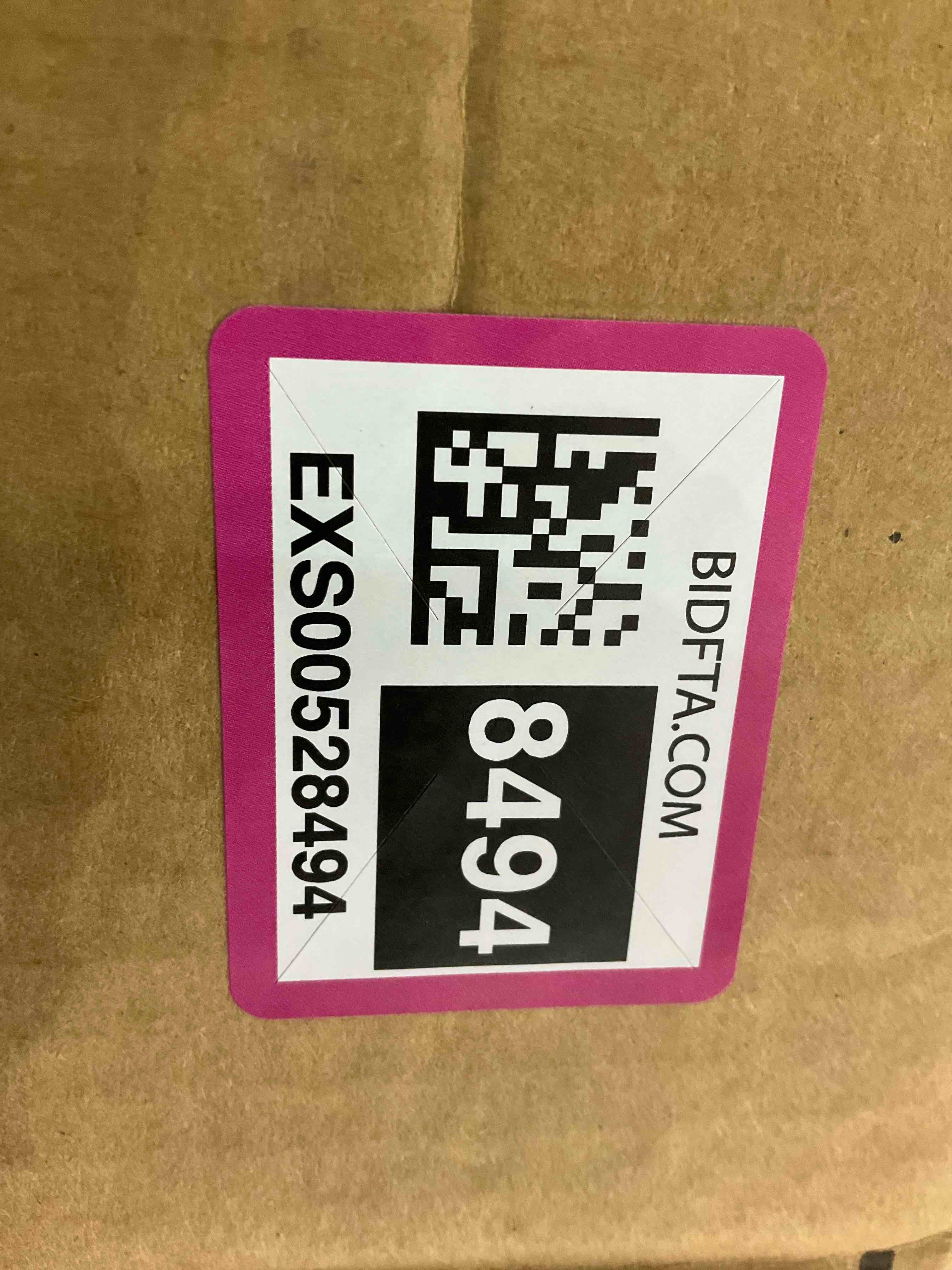 https://s3.amazonaws.com/lotting-images-prod/BargainHunt/EXS00528494_1715168615198.jpeg