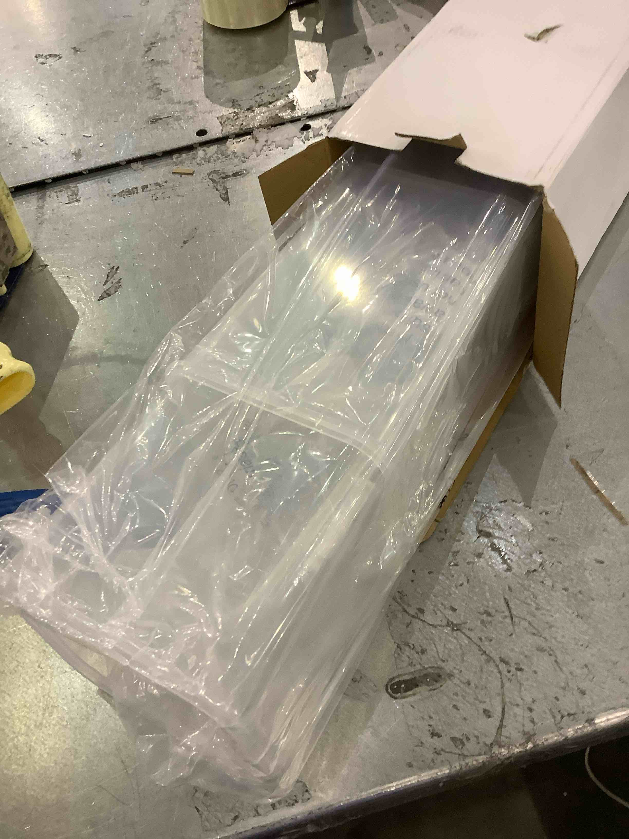 https://s3.amazonaws.com/lotting-images-prod/BargainHunt/EXS00536021_1707227562342.jpeg