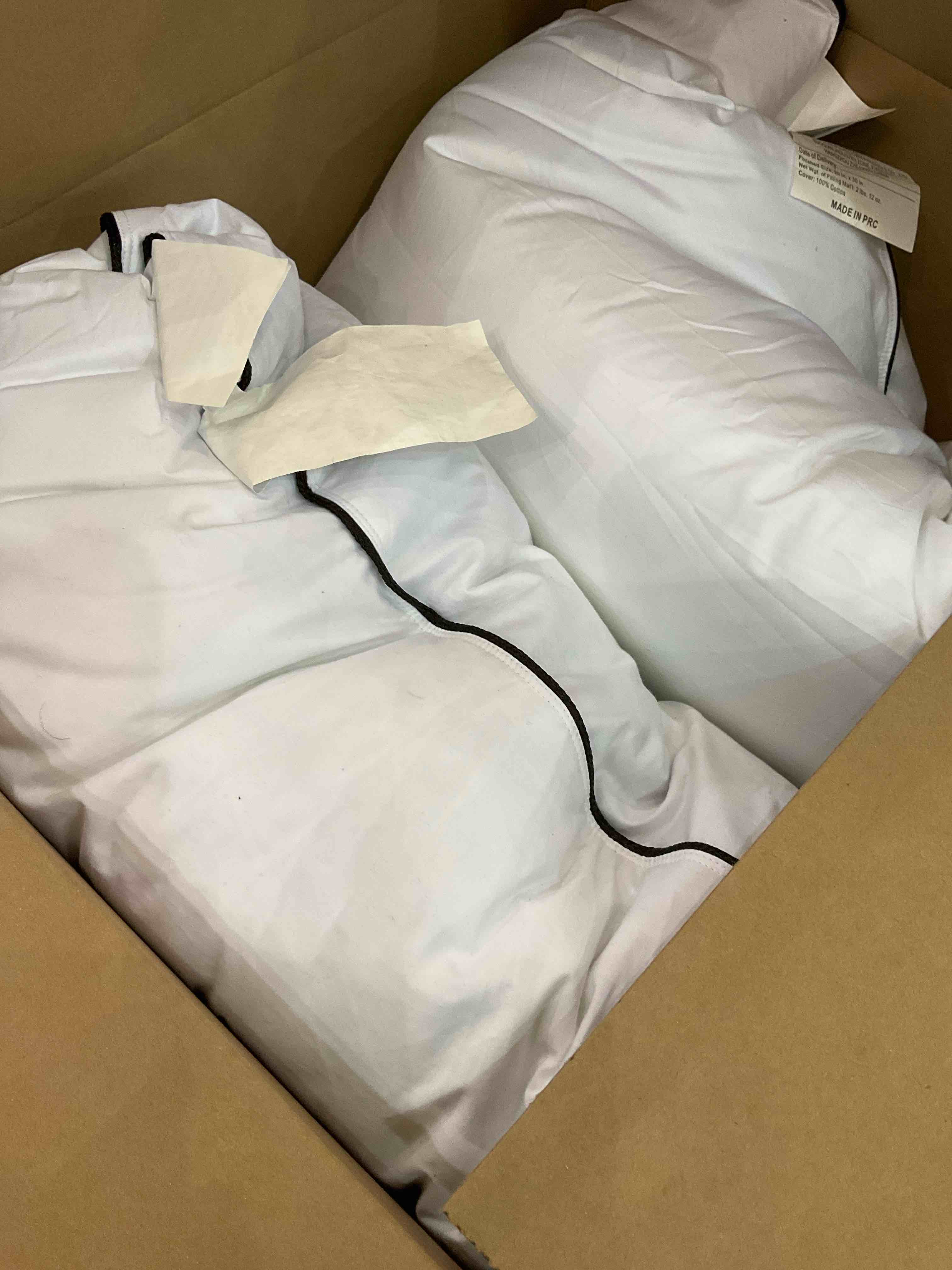 https://s3.amazonaws.com/lotting-images-prod/BargainHunt/EXS00536153_1708618360487.jpeg