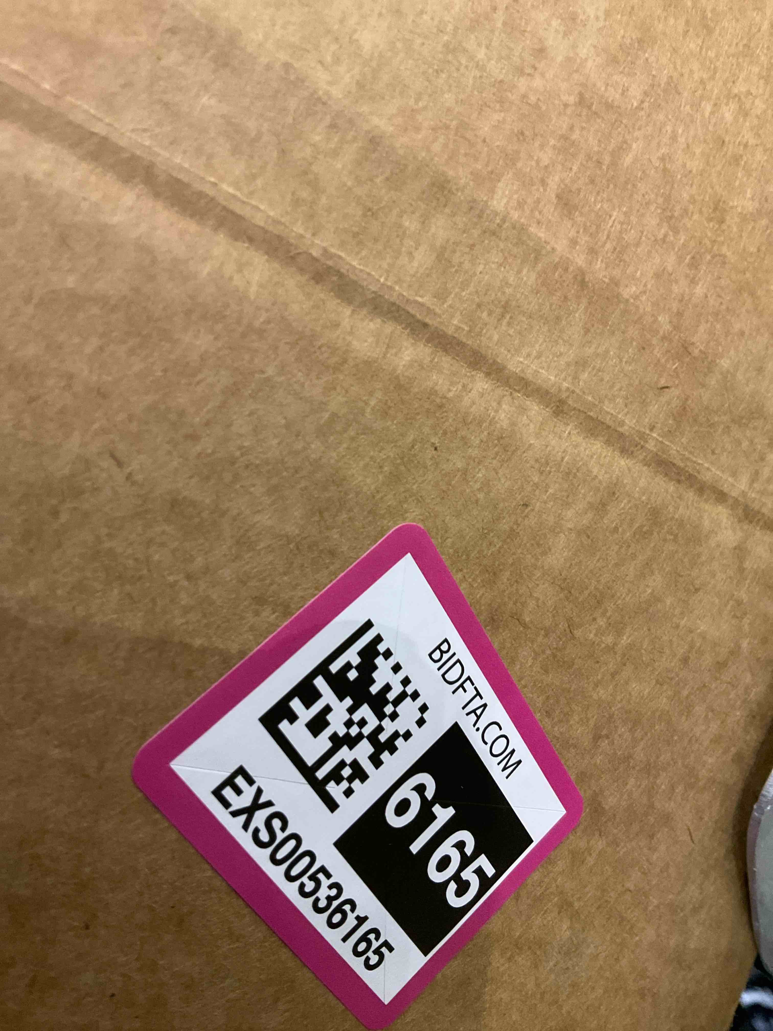 https://s3.amazonaws.com/lotting-images-prod/BargainHunt/EXS00536165_1708625143486.jpeg