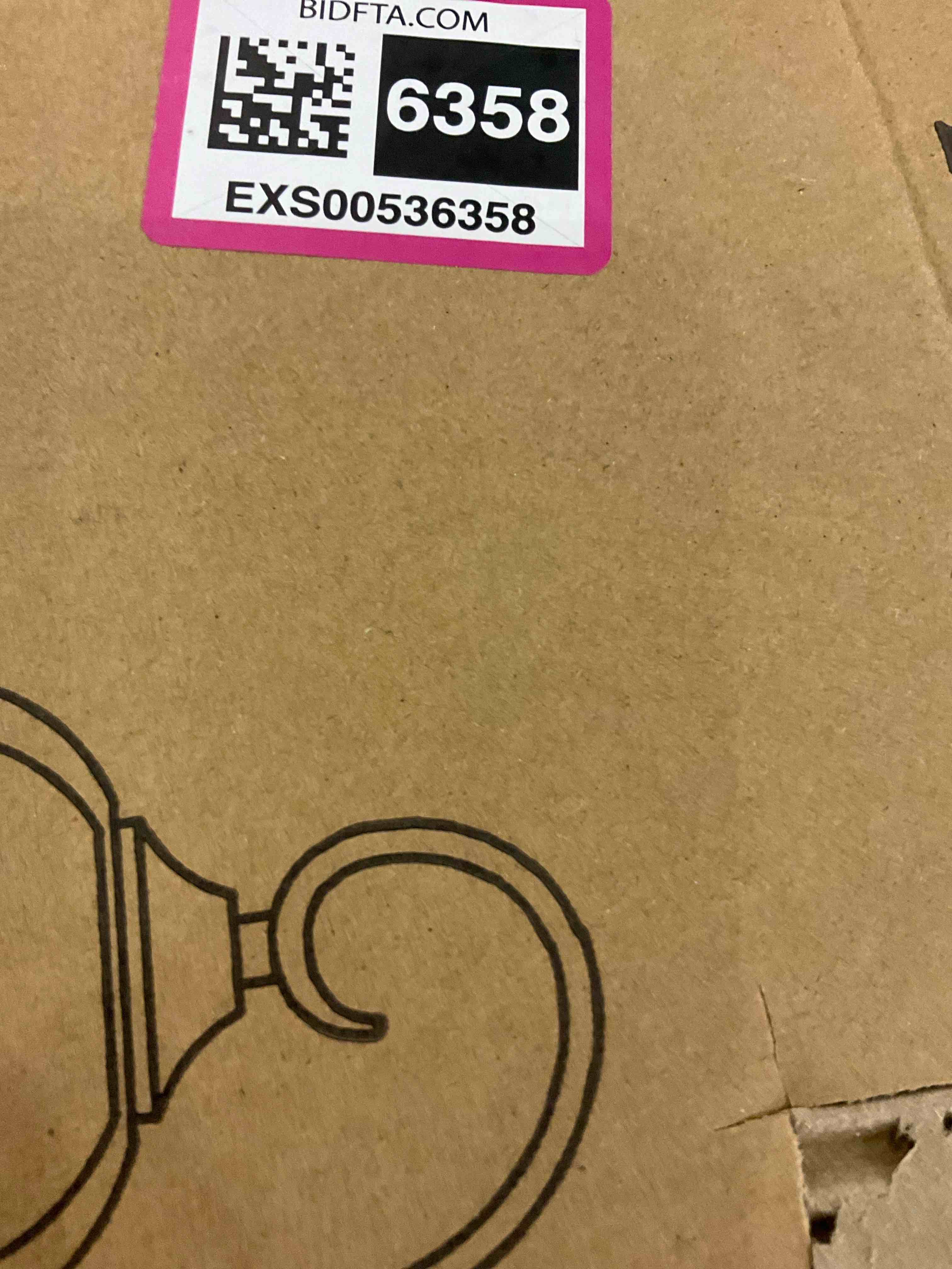 https://s3.amazonaws.com/lotting-images-prod/BargainHunt/EXS00536358_1709668807141.jpeg